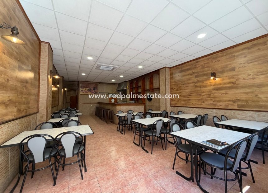 Reventa - Negocio -
Torrevieja - Playa del Cura