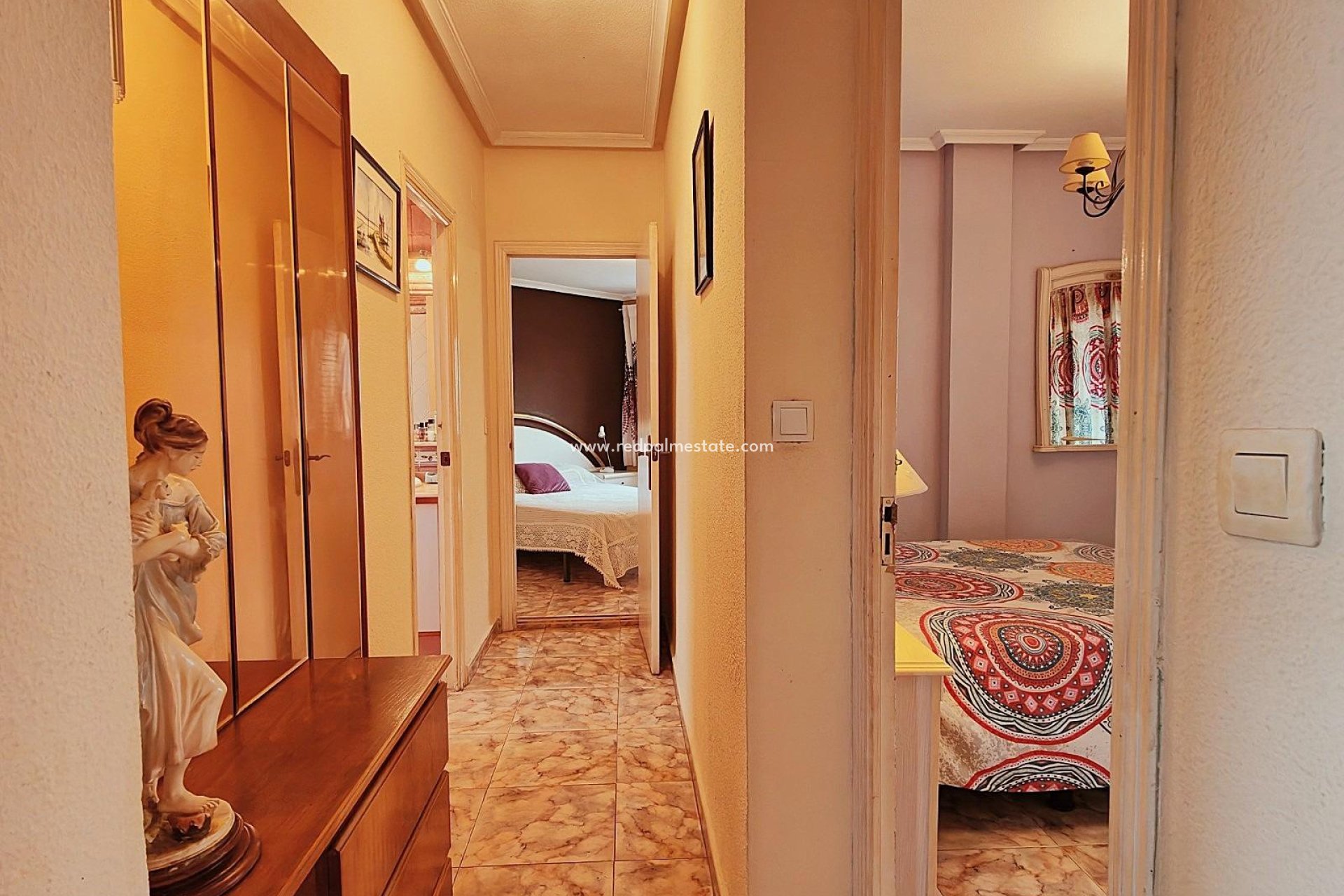 Reventa - Negocio -
Torrevieja - Playa del Cura