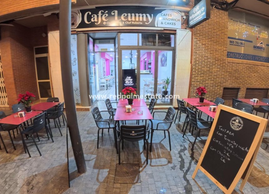 Reventa - Negocio -
Torrevieja - Playa del Cura