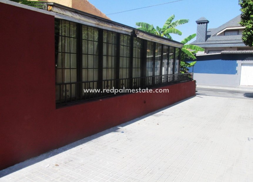 Reventa - Negocio -
Torrevieja - Playa del Cura