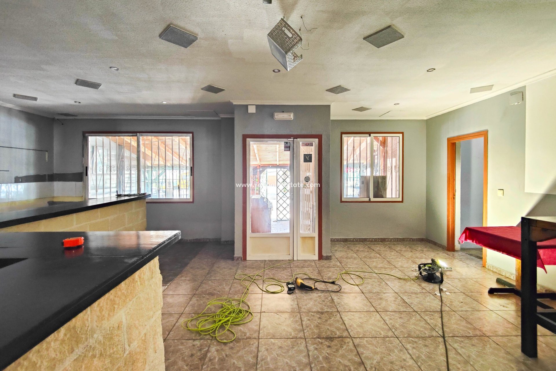 Reventa - Negocio -
Torrevieja