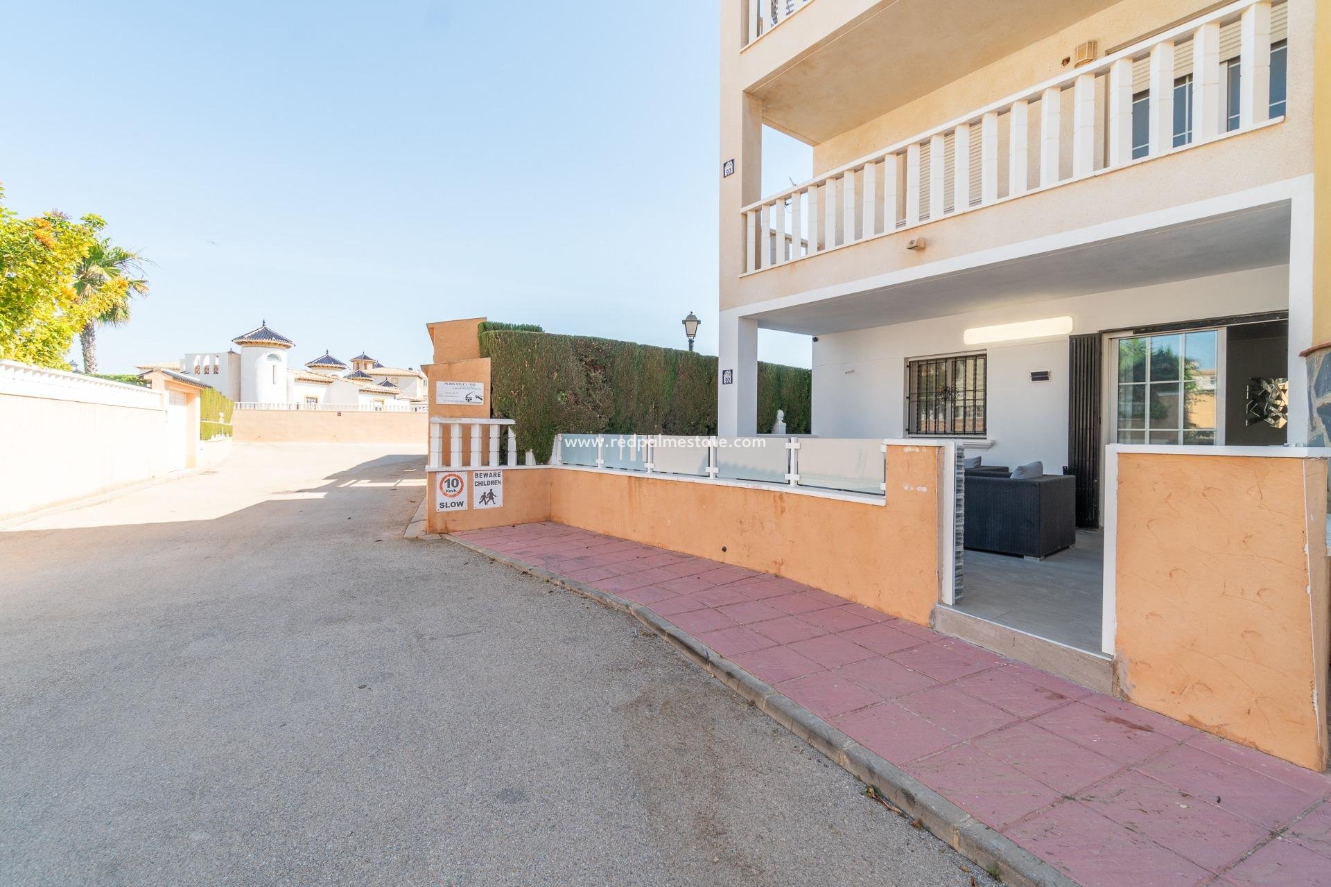 Reventa - Planta baja -
Orihuela Costa - Lomas de Cabo Roig