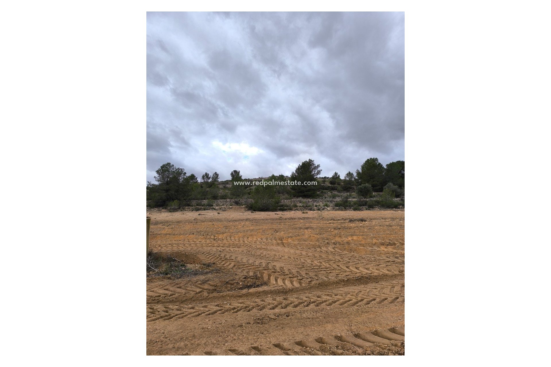 Reventa - Trama -
Chinorlet - Inland