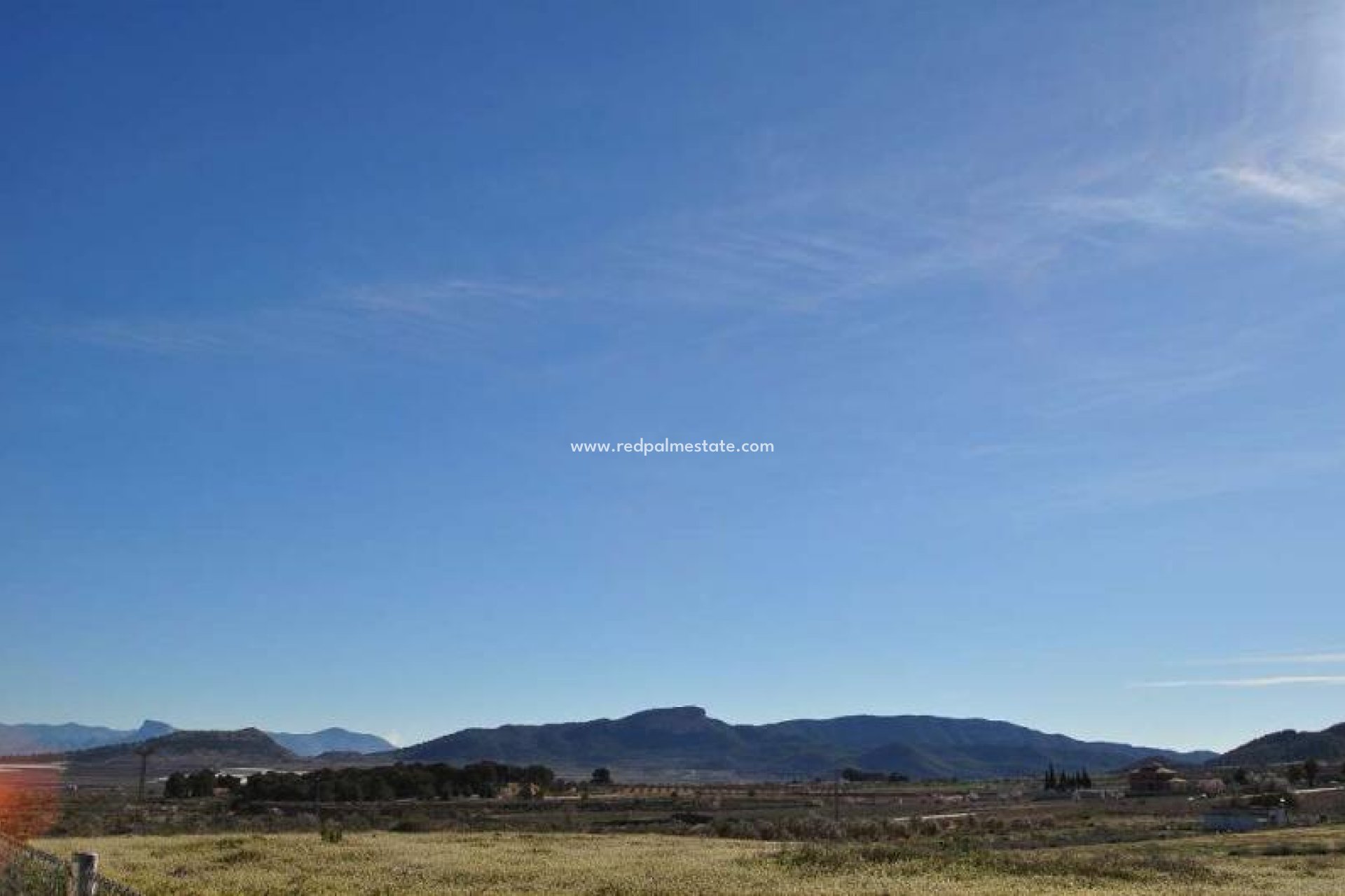 Reventa - Trama -
Chinorlet - Inland