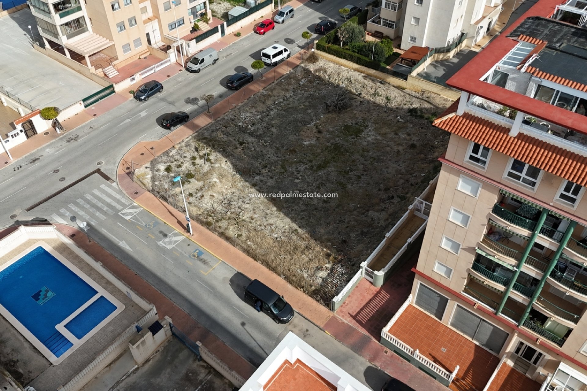 Reventa - Trama -
Guardamar del Segura - Guardamar