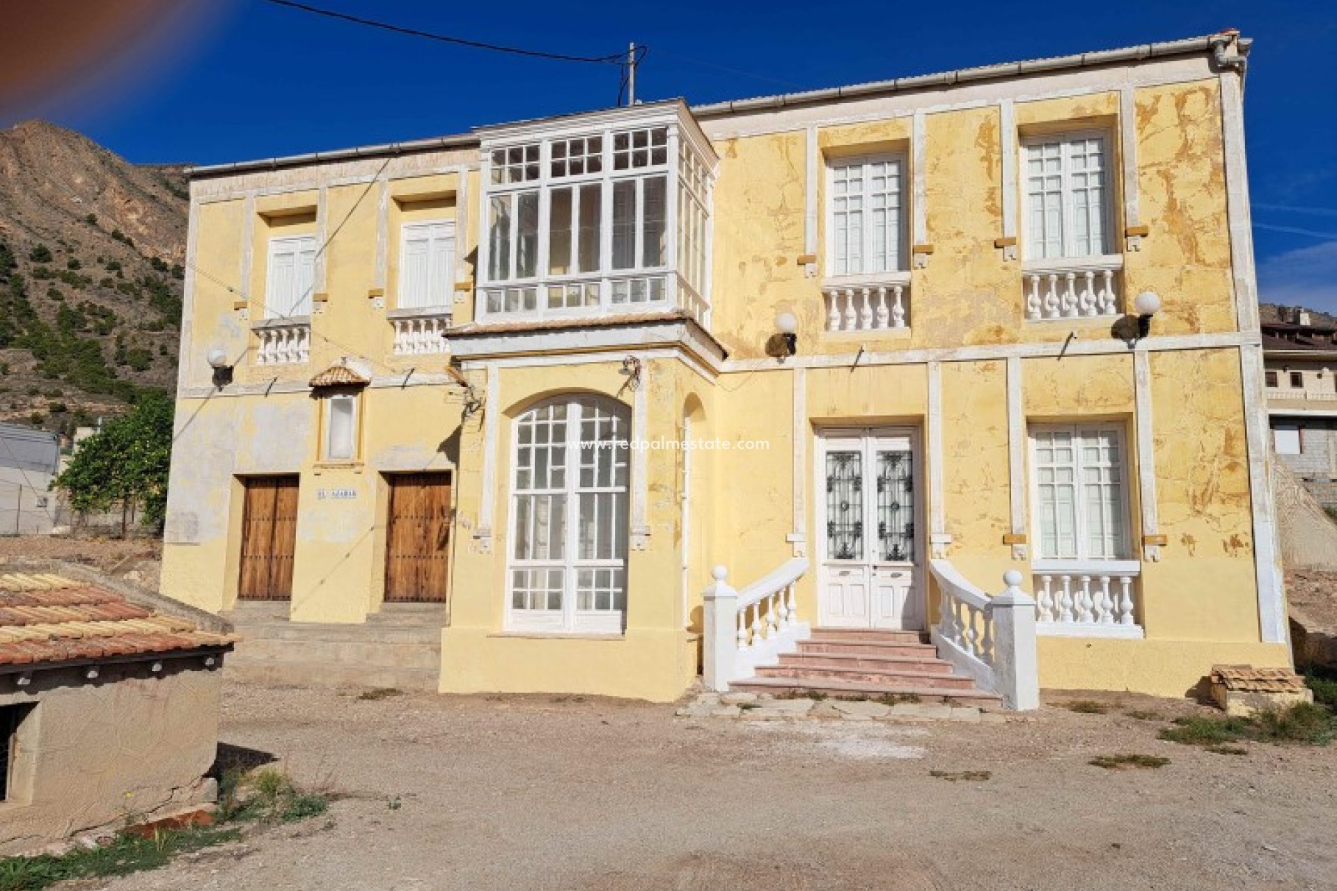 Reventa - Trama -
Orihuela - Inland
