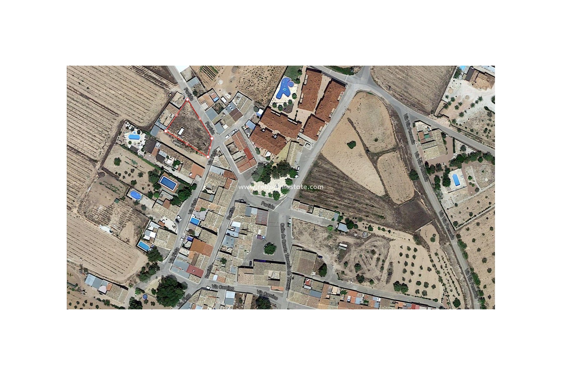 Reventa - Trama -
Pinoso - Inland