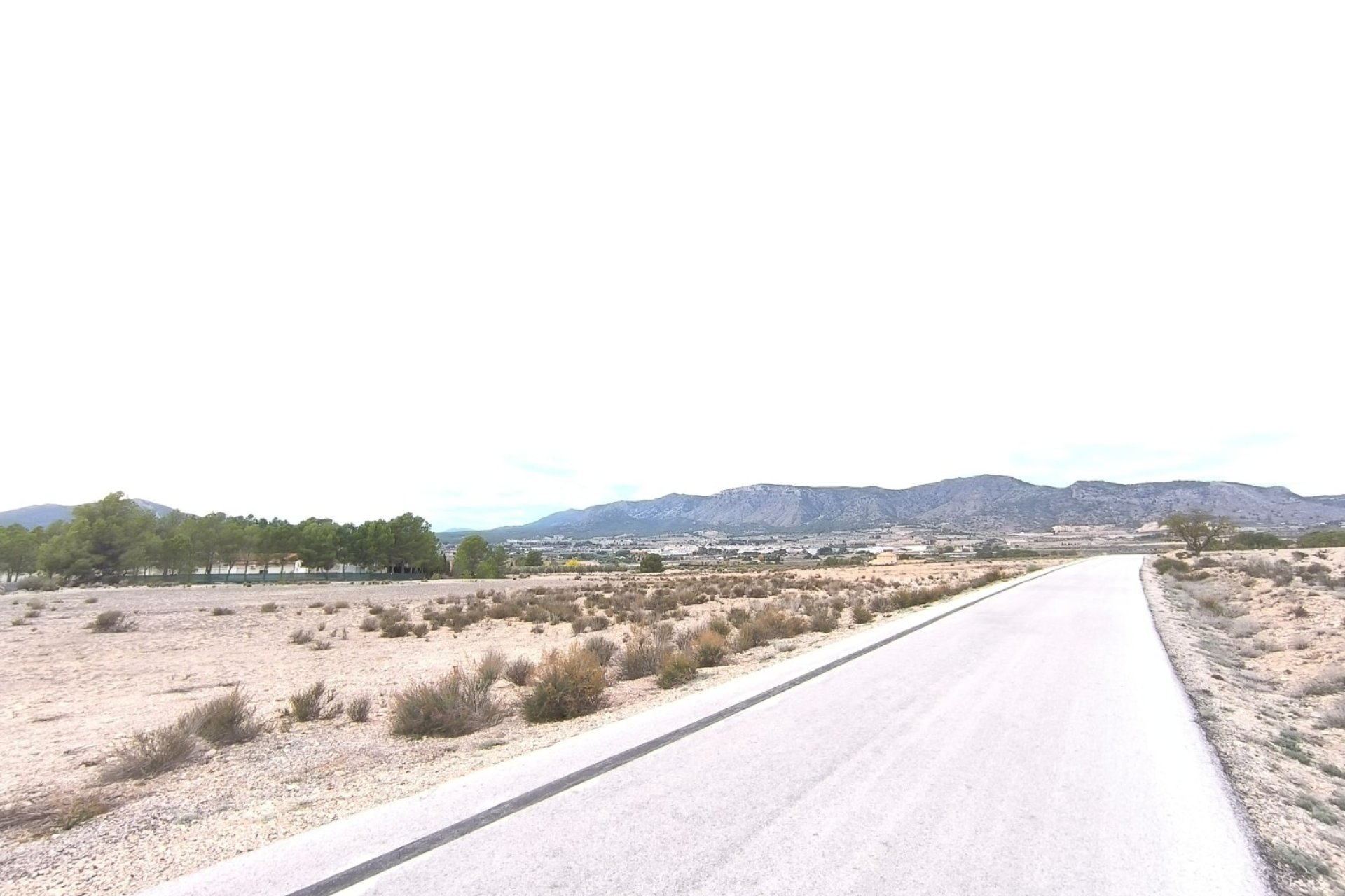 Reventa - Trama -
Salinas - Inland