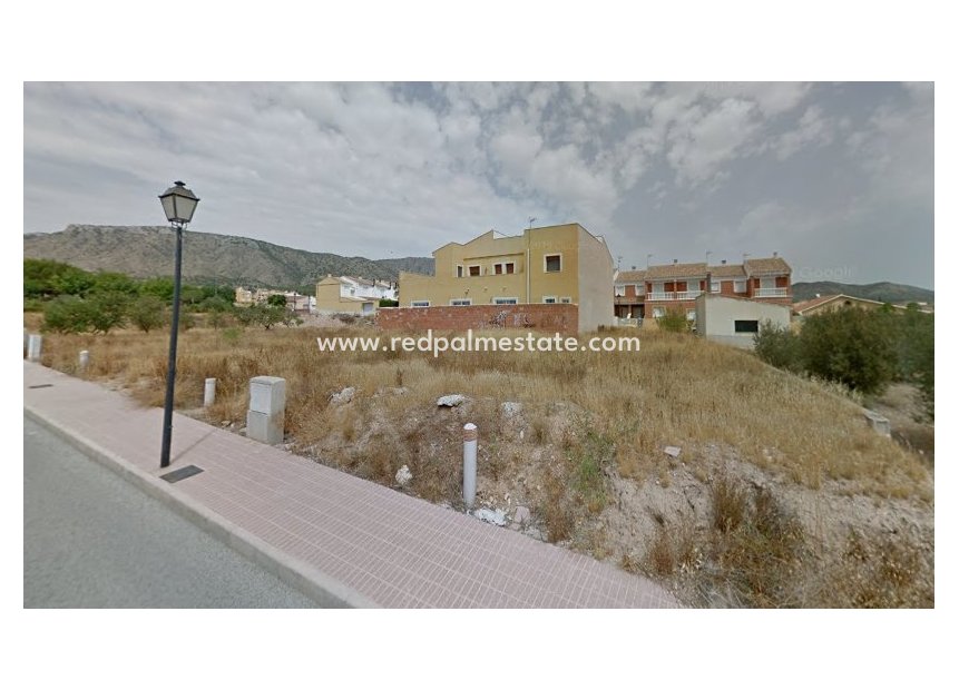 Reventa - Trama -
Salinas