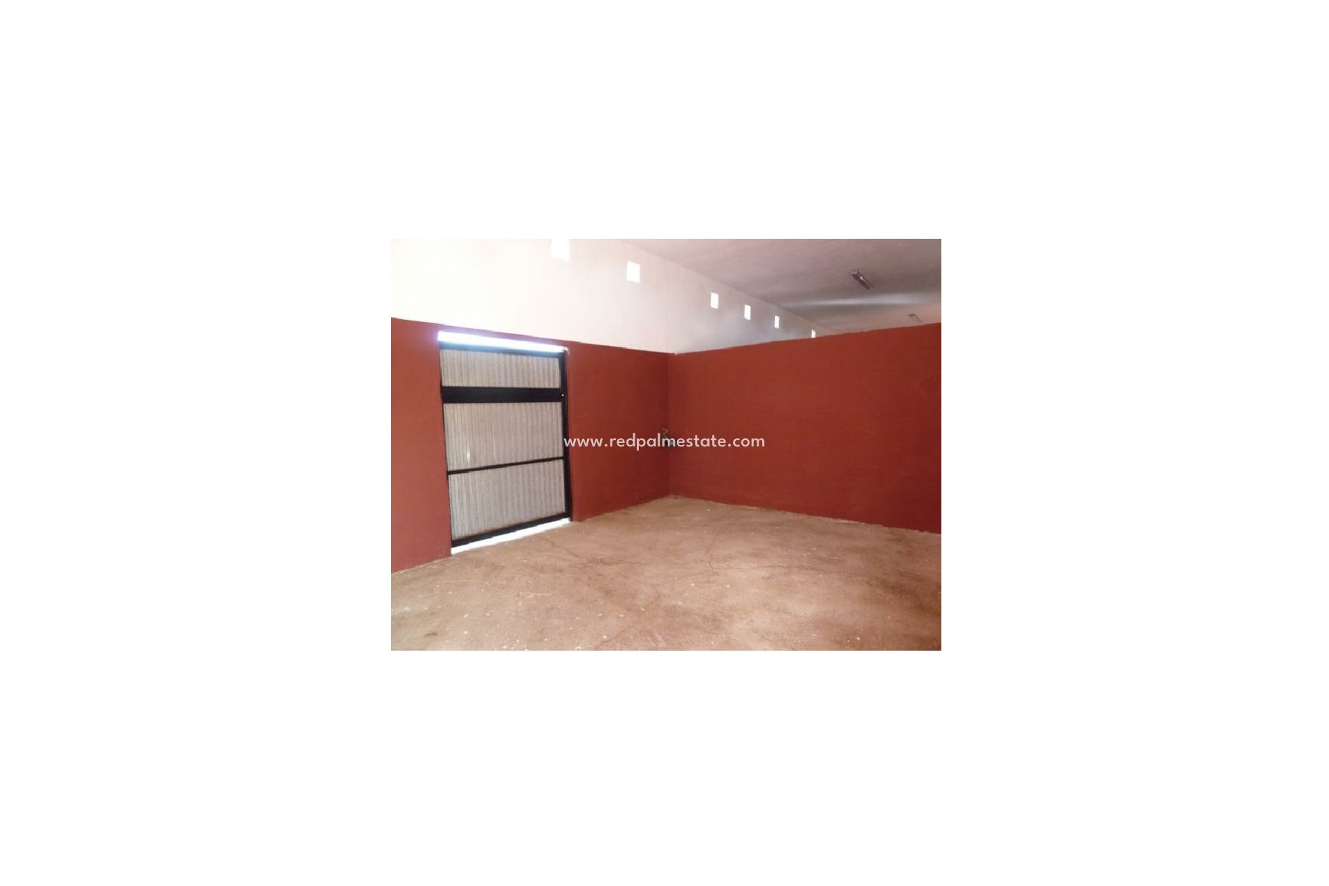 Reventa - Trama -
San Miguel de Salinas - Inland