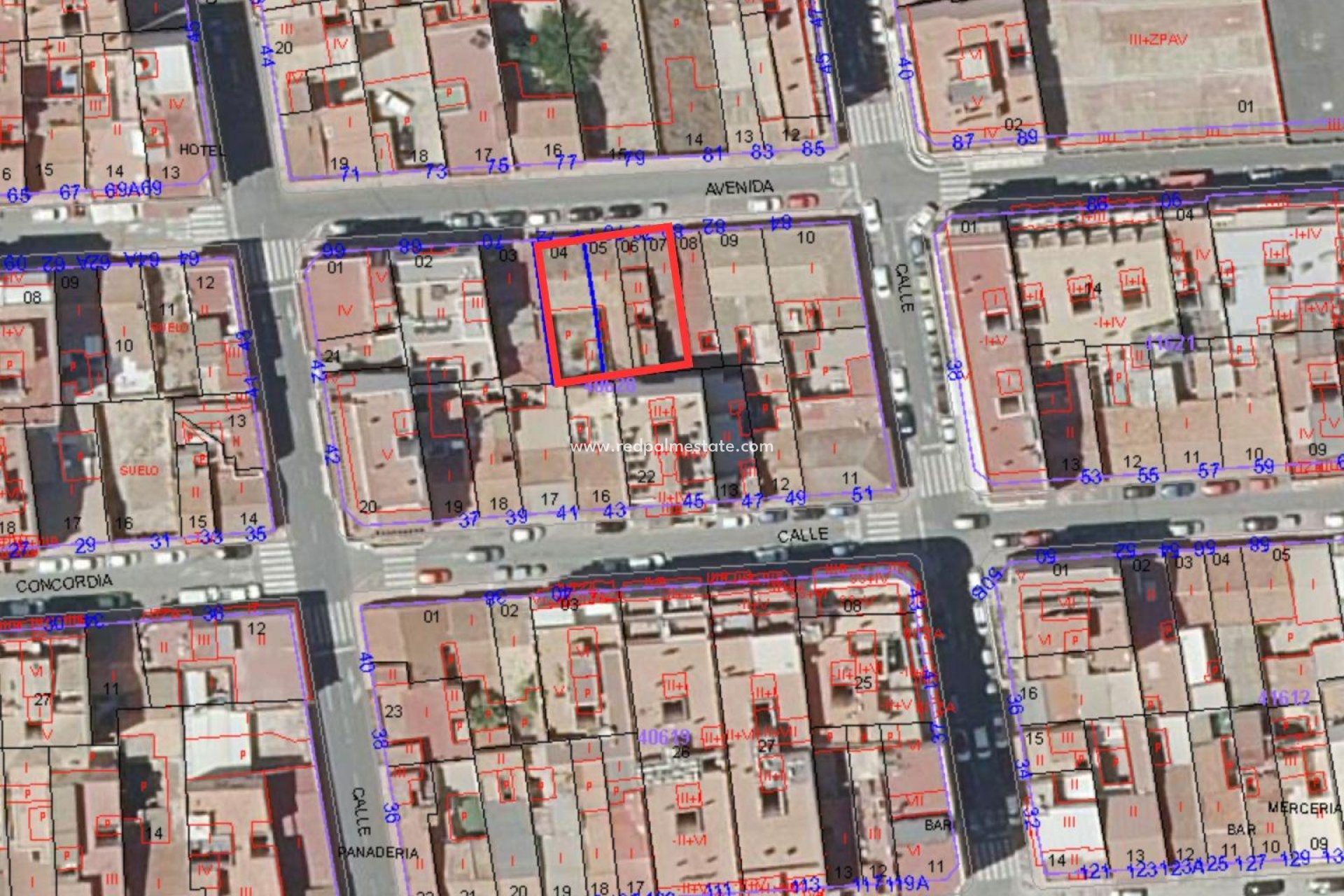 Reventa - Trama -
Torrevieja - Centro Torrevieja