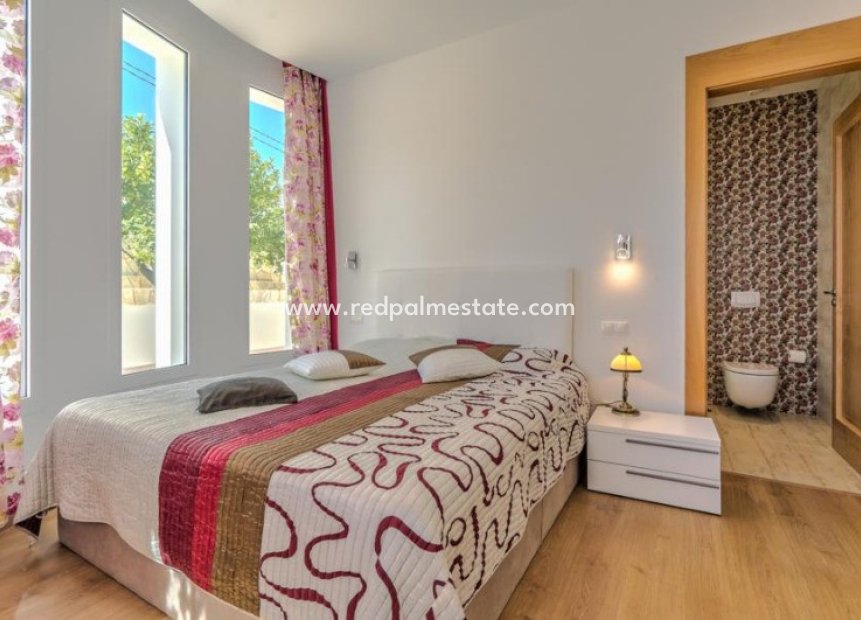 Reventa - Villa -
Albir