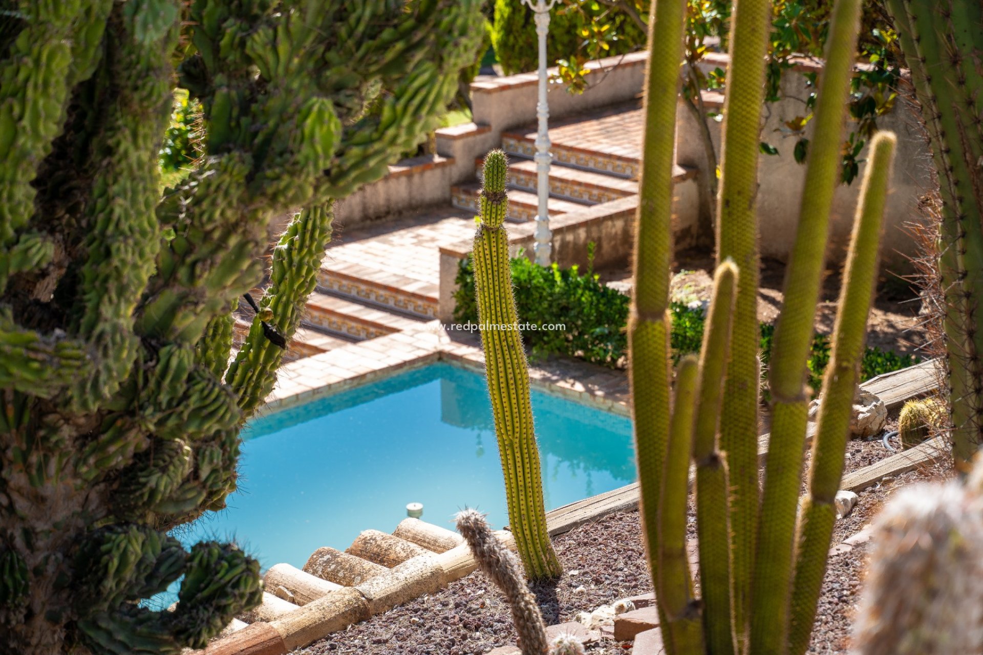 Reventa - Villa -
Alcoy - Inland