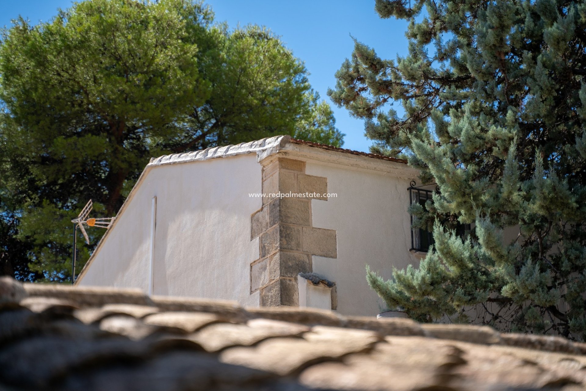 Reventa - Villa -
Alcoy - Inland