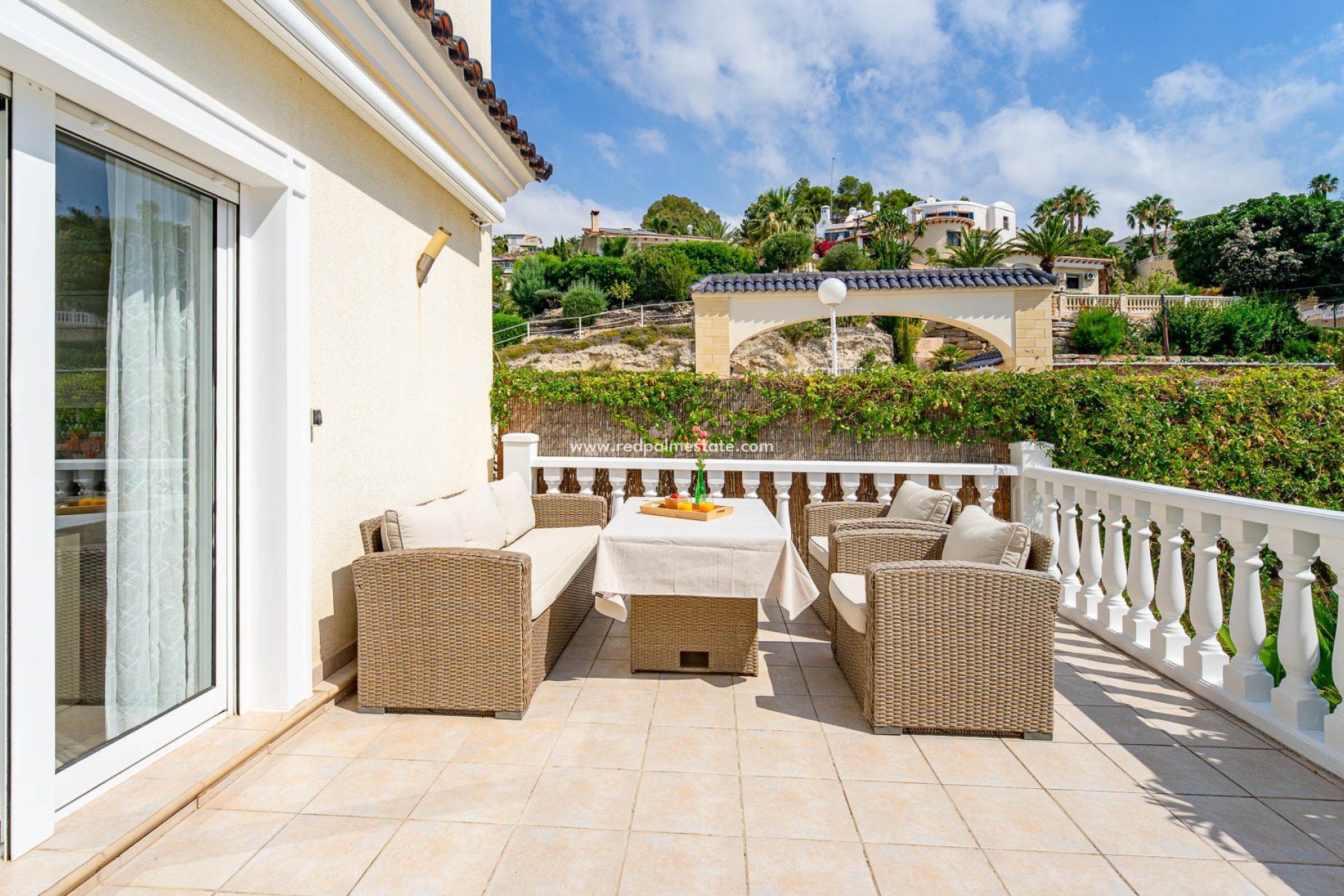 Reventa - Villa -
Alicante - El Campello