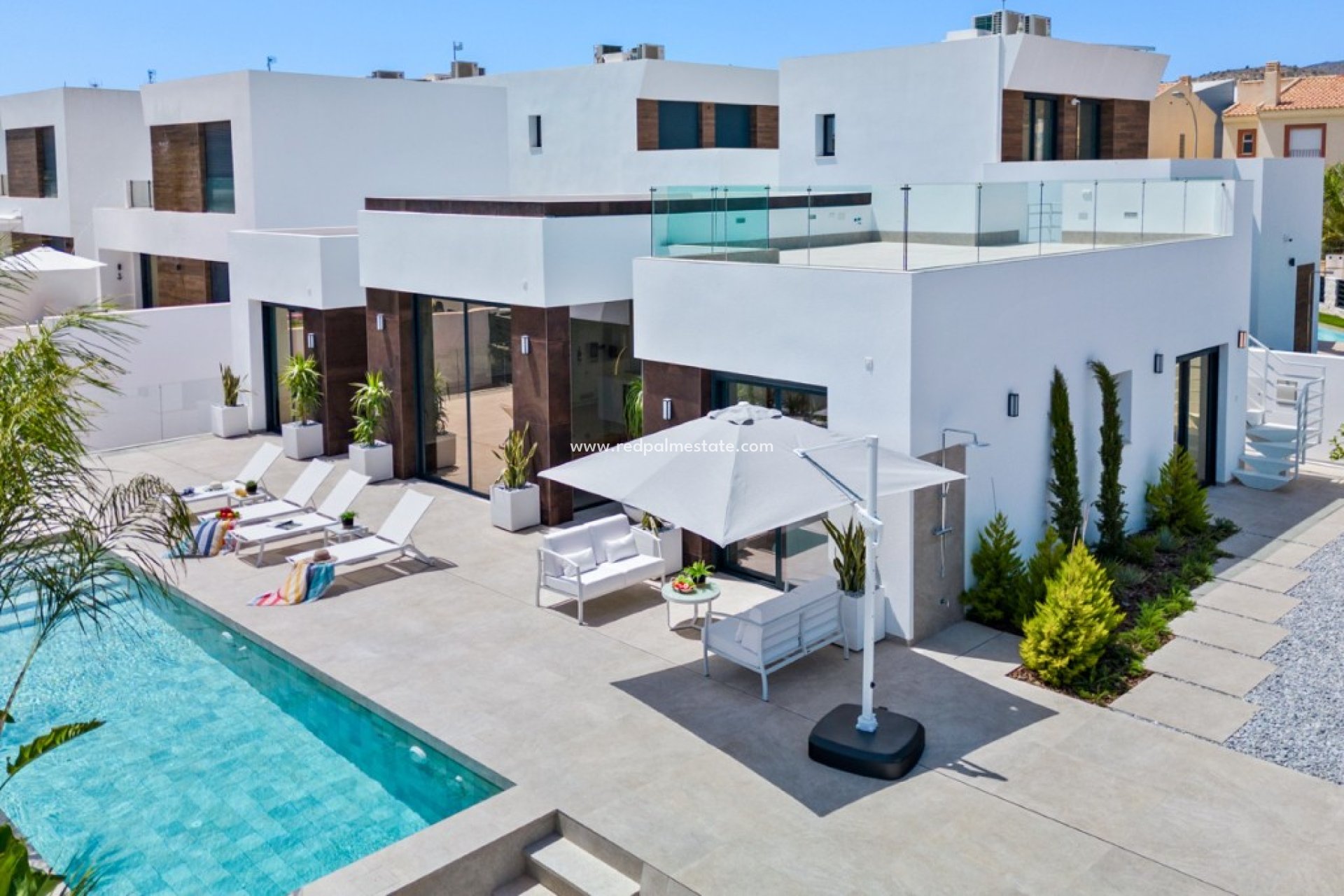 Reventa - Villa -
Alicante - El Campello