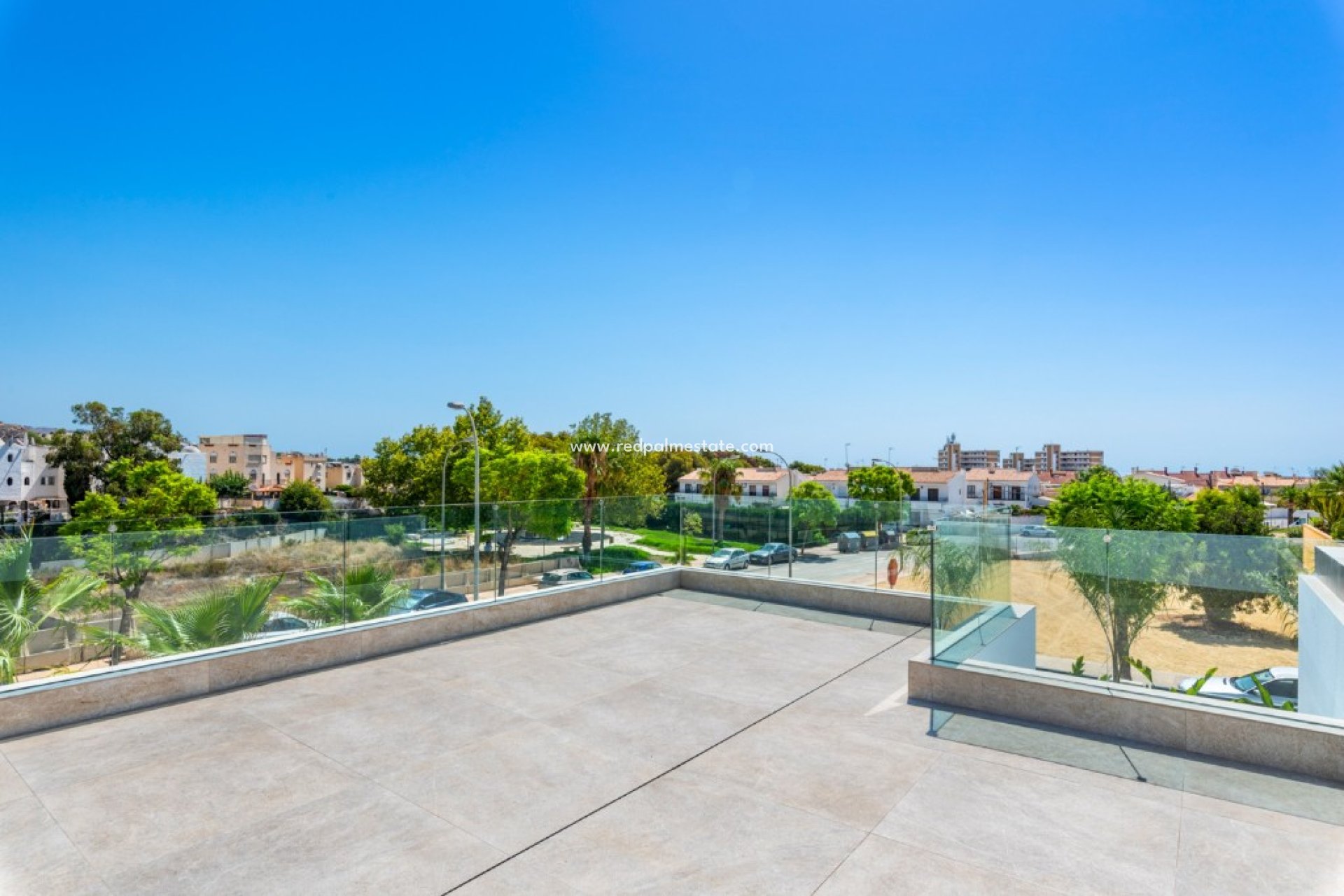 Reventa - Villa -
Alicante - El Campello