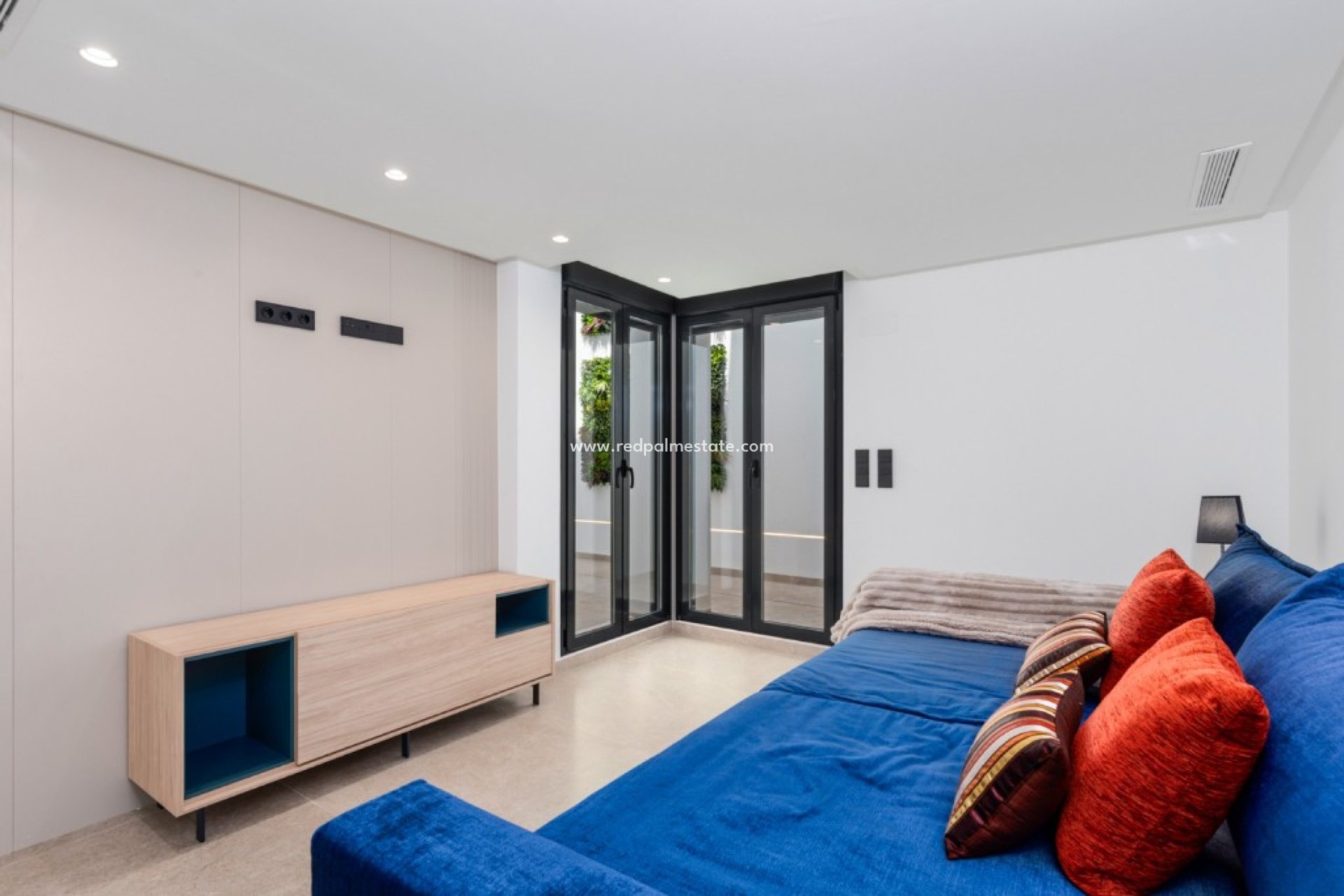 Reventa - Villa -
Alicante - El Campello