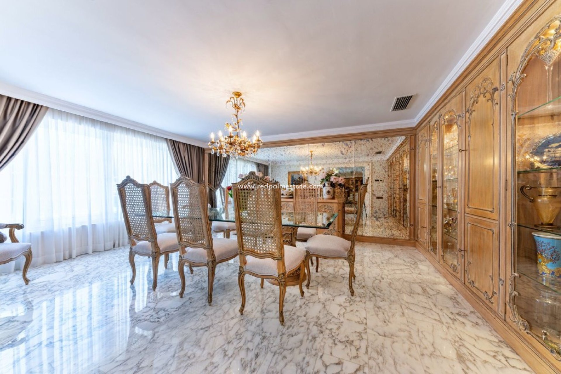 Reventa - Villa -
Alicante - Playa San Juan