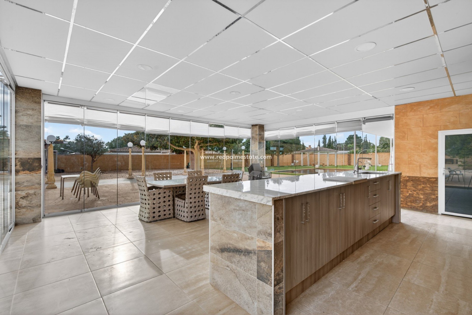 Reventa - Villa -
Alicante - Rebolledo