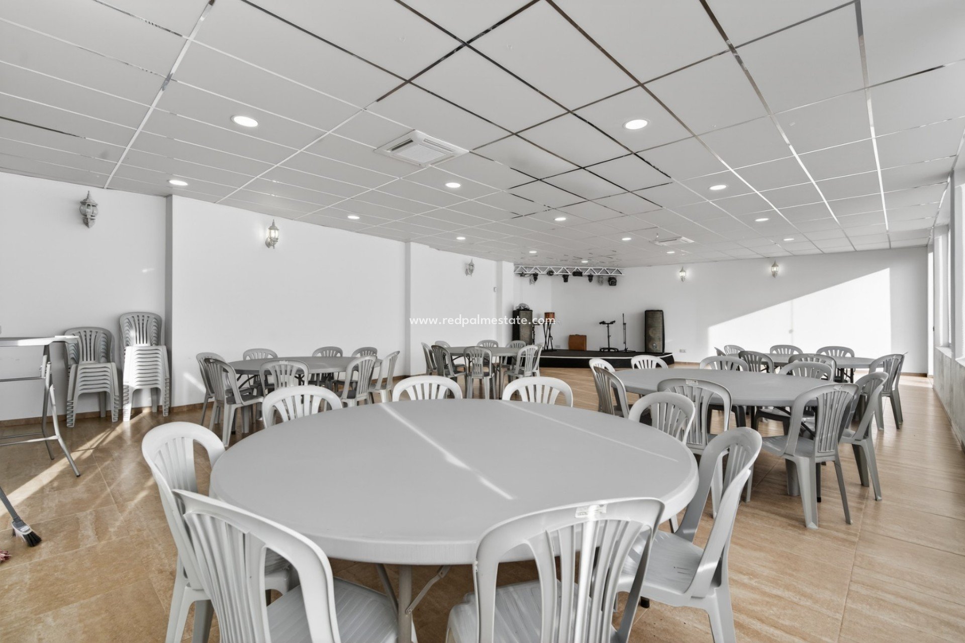 Reventa - Villa -
Alicante - Rebolledo