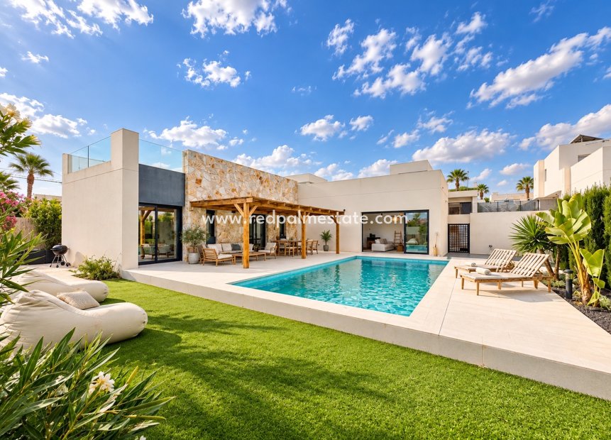 Reventa - Villa -
Alicante