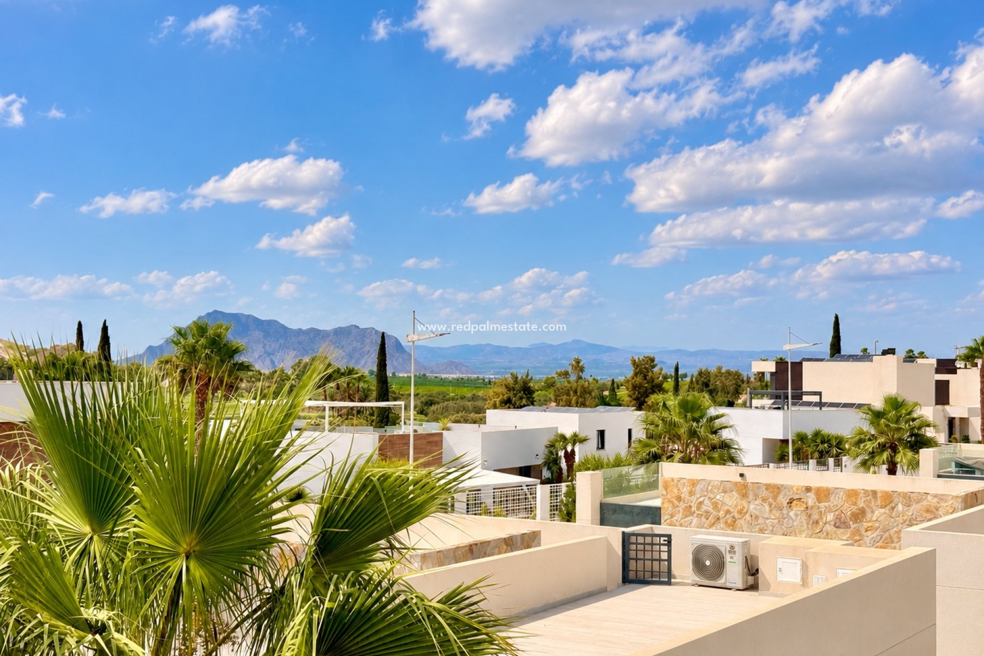 Reventa - Villa -
Alicante