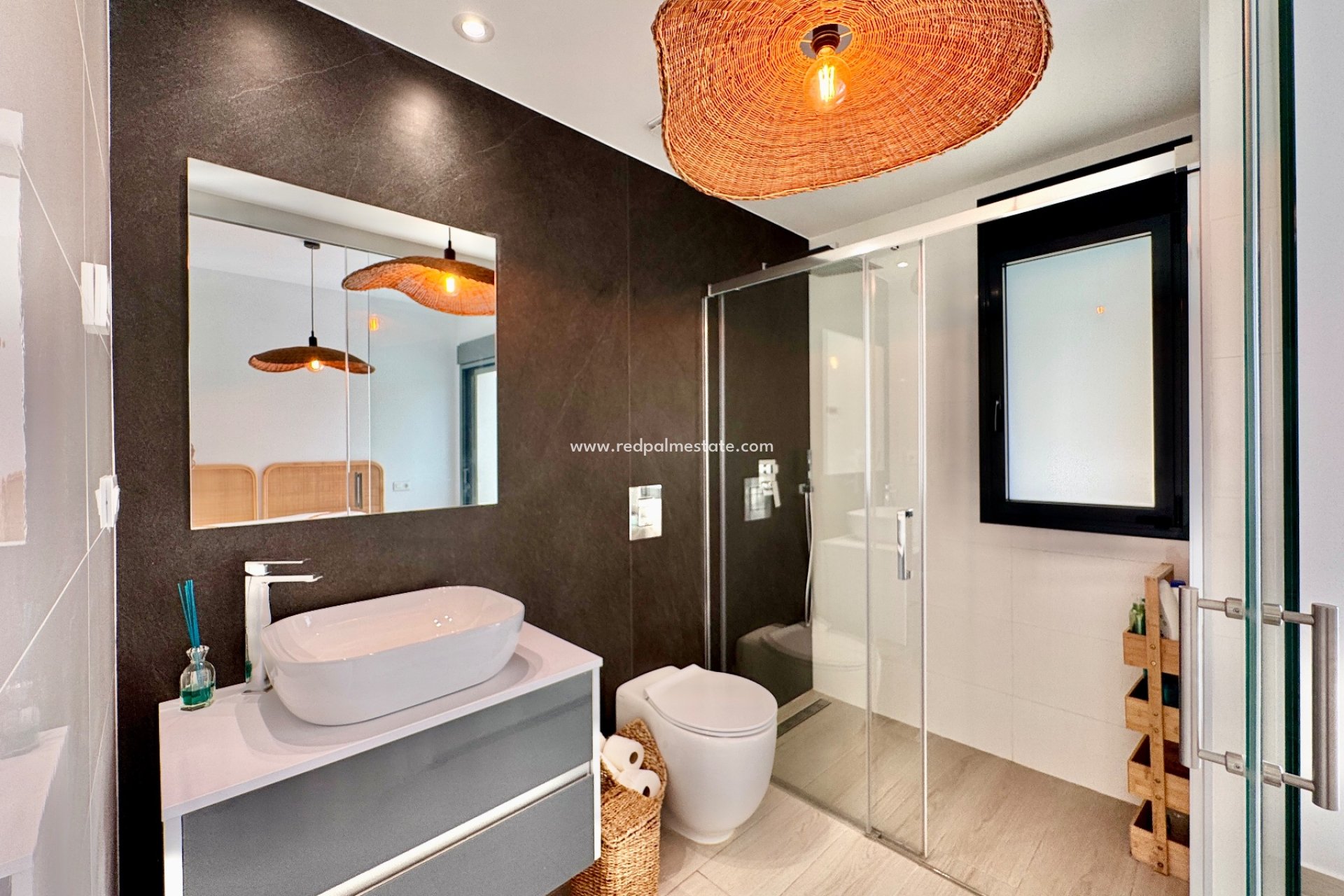 Reventa - Villa -
Alicante