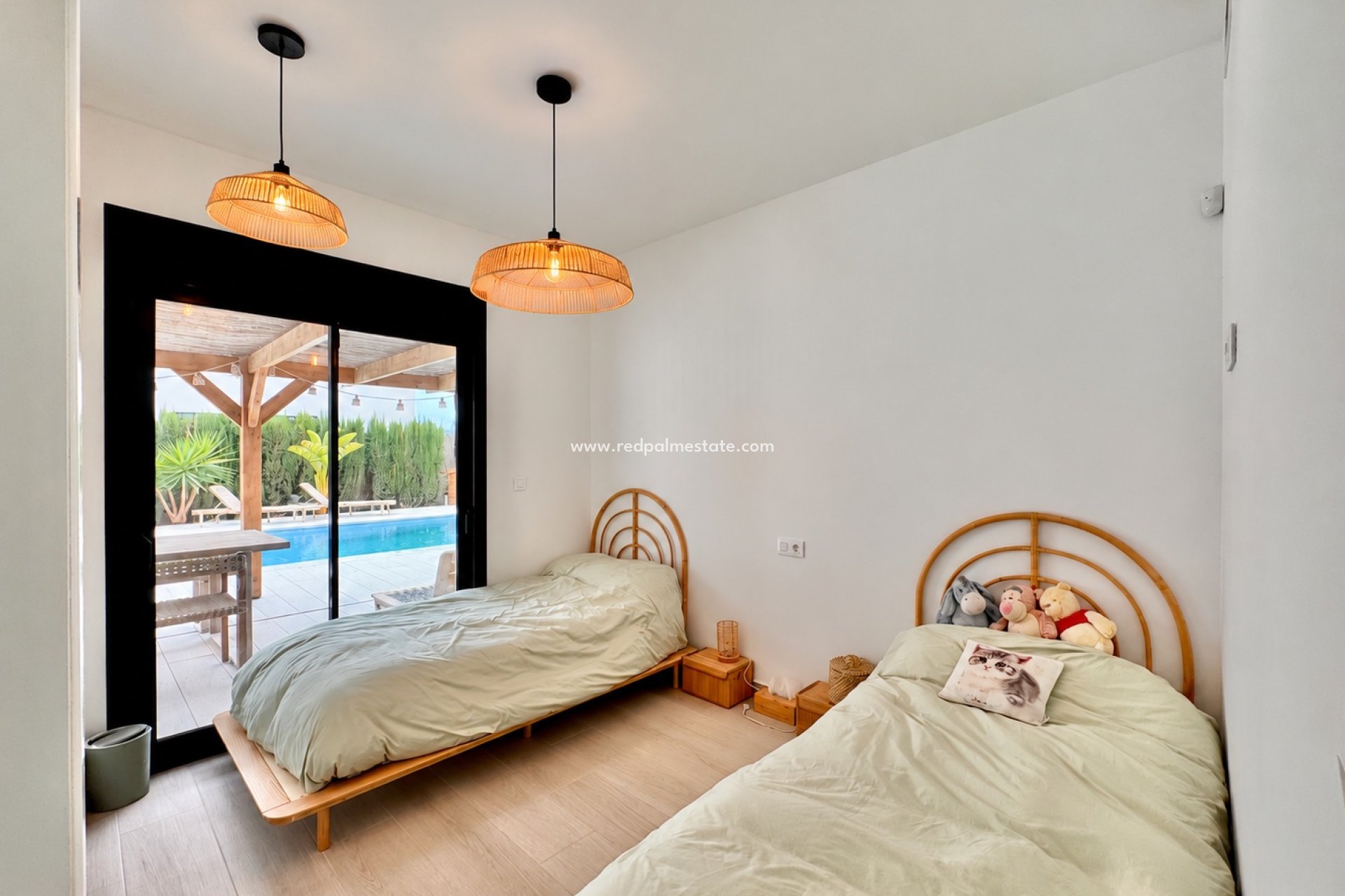 Reventa - Villa -
Alicante