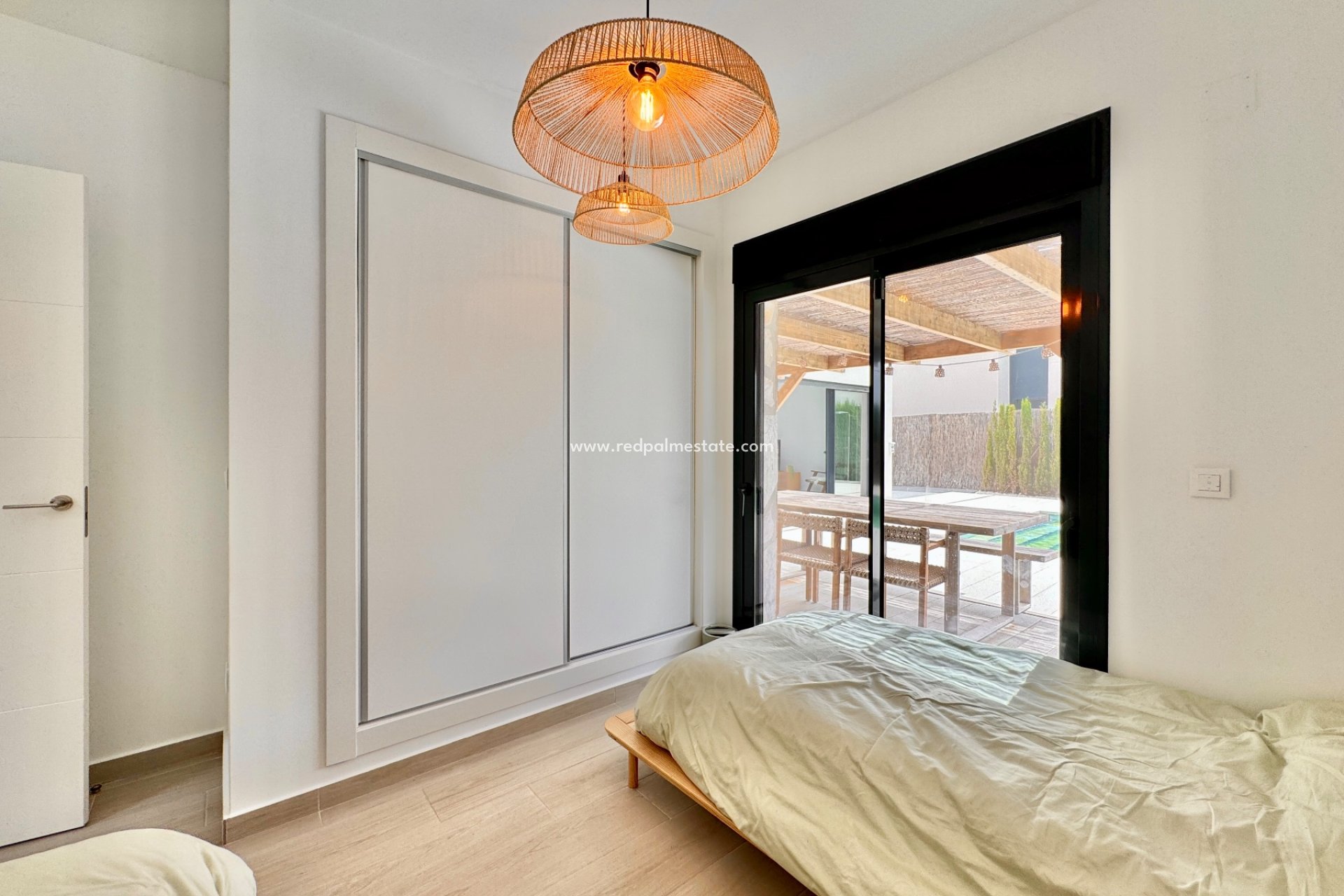 Reventa - Villa -
Alicante