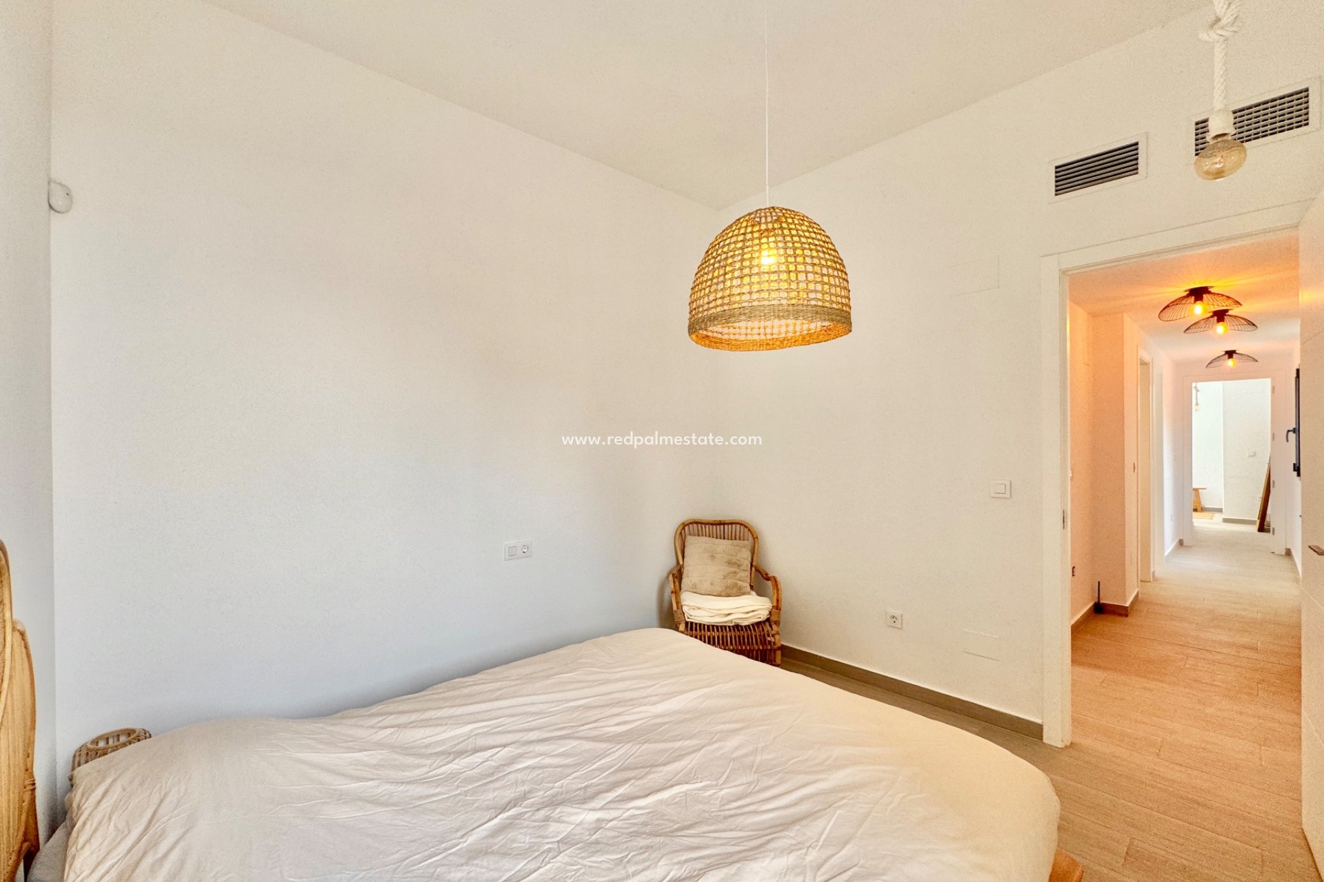 Reventa - Villa -
Alicante
