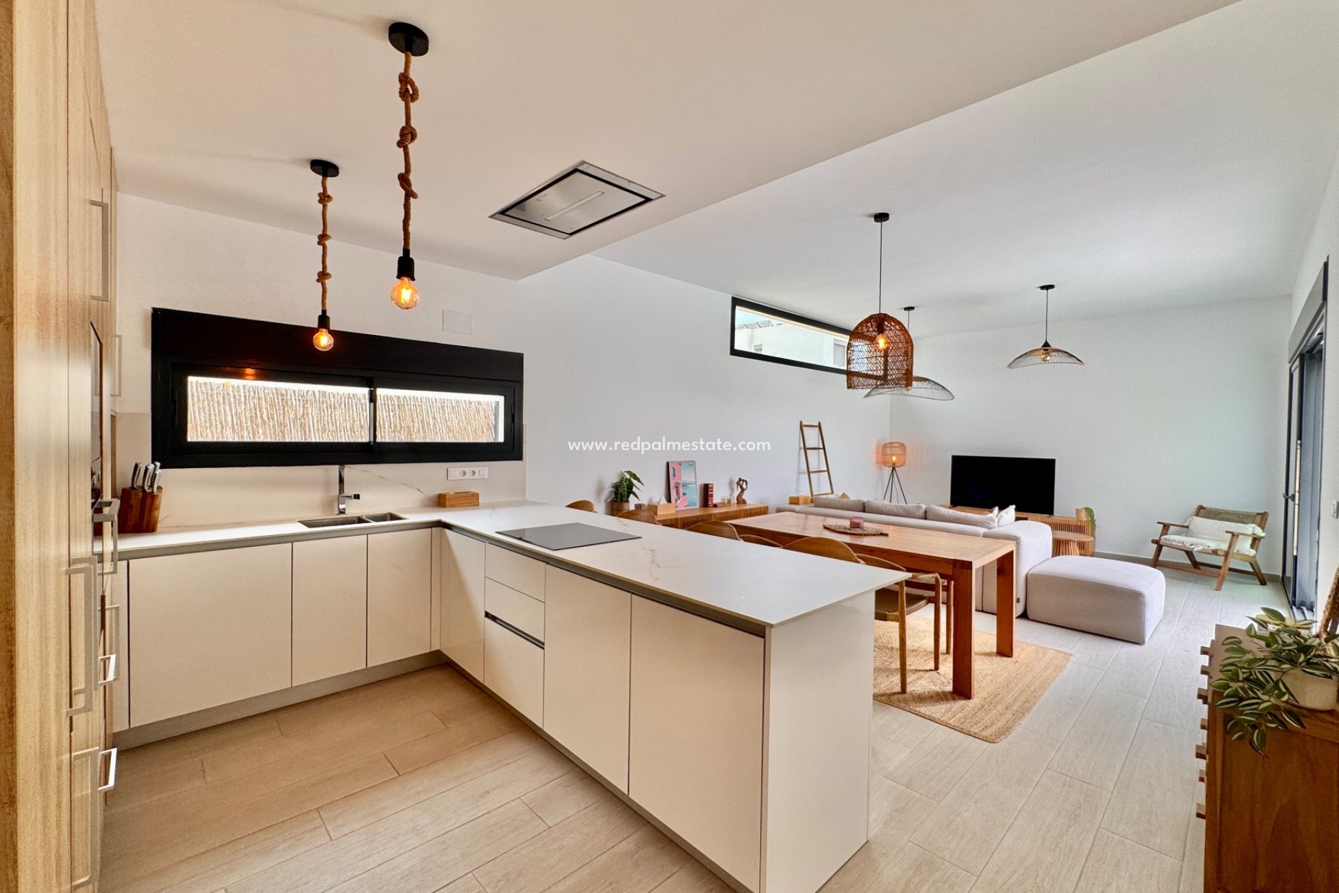 Reventa - Villa -
Alicante