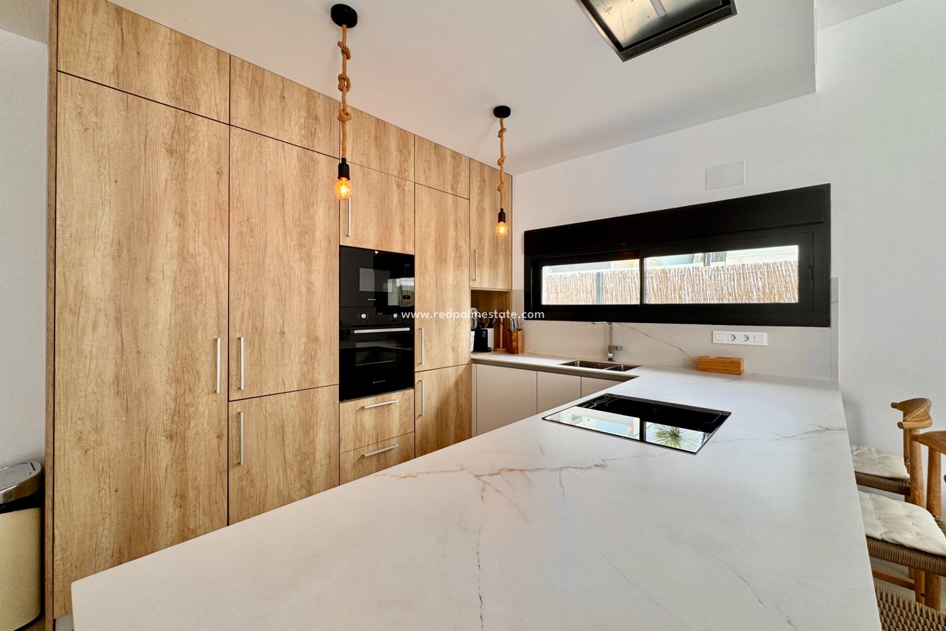 Reventa - Villa -
Alicante