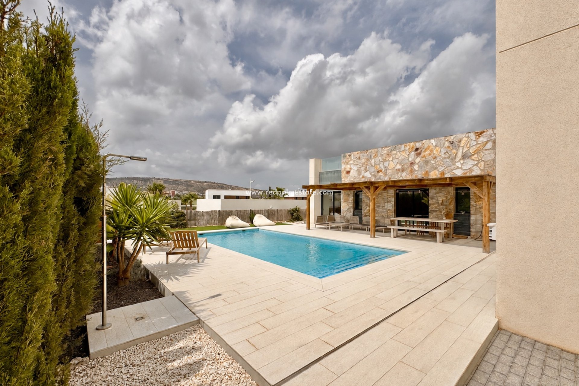 Reventa - Villa -
Alicante