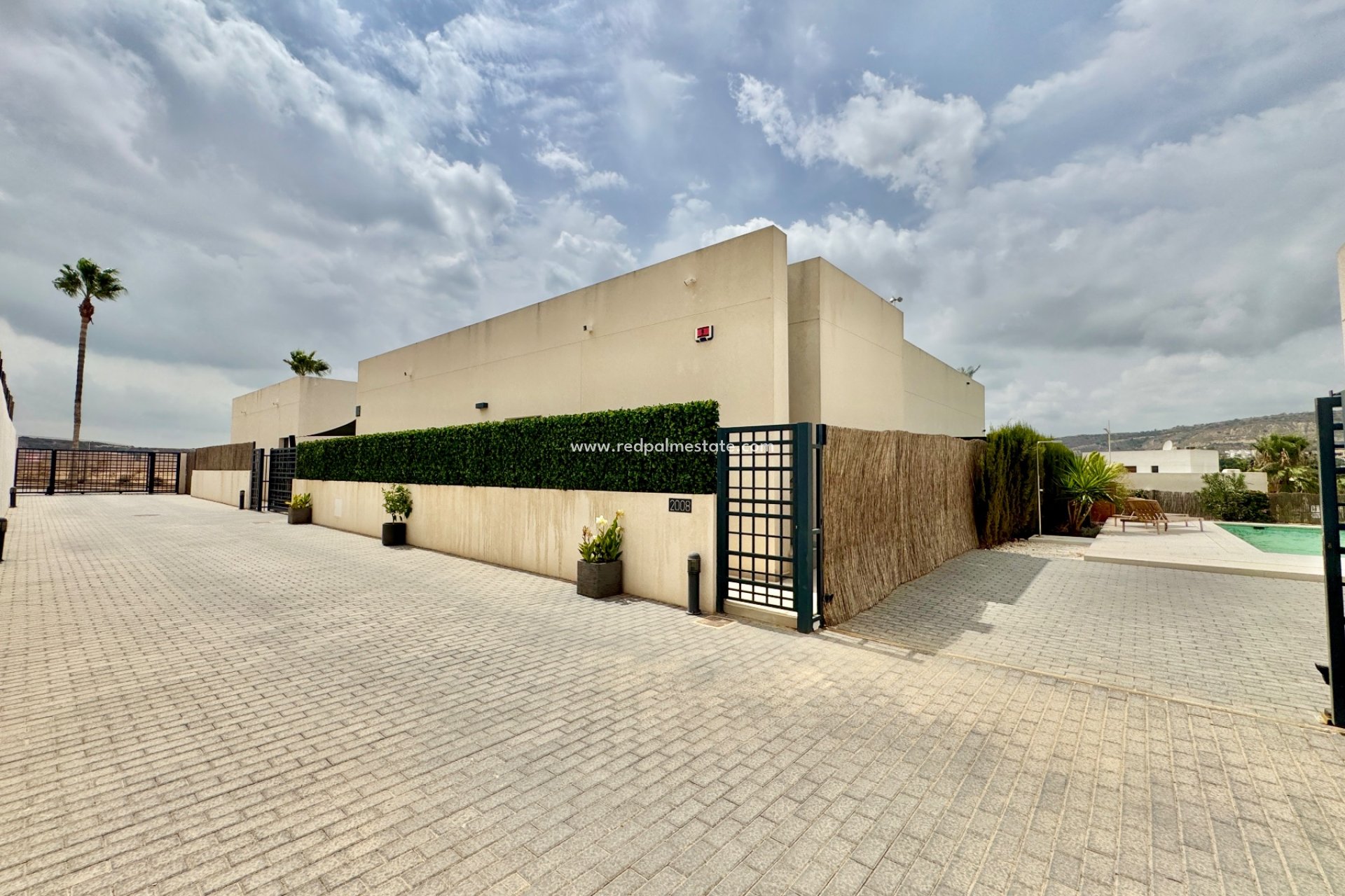 Reventa - Villa -
Alicante