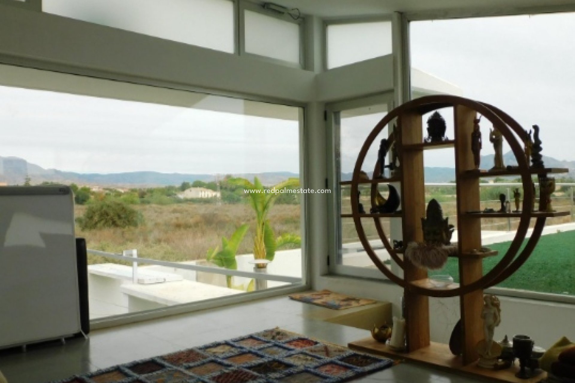 Reventa - Villa -
Alicante