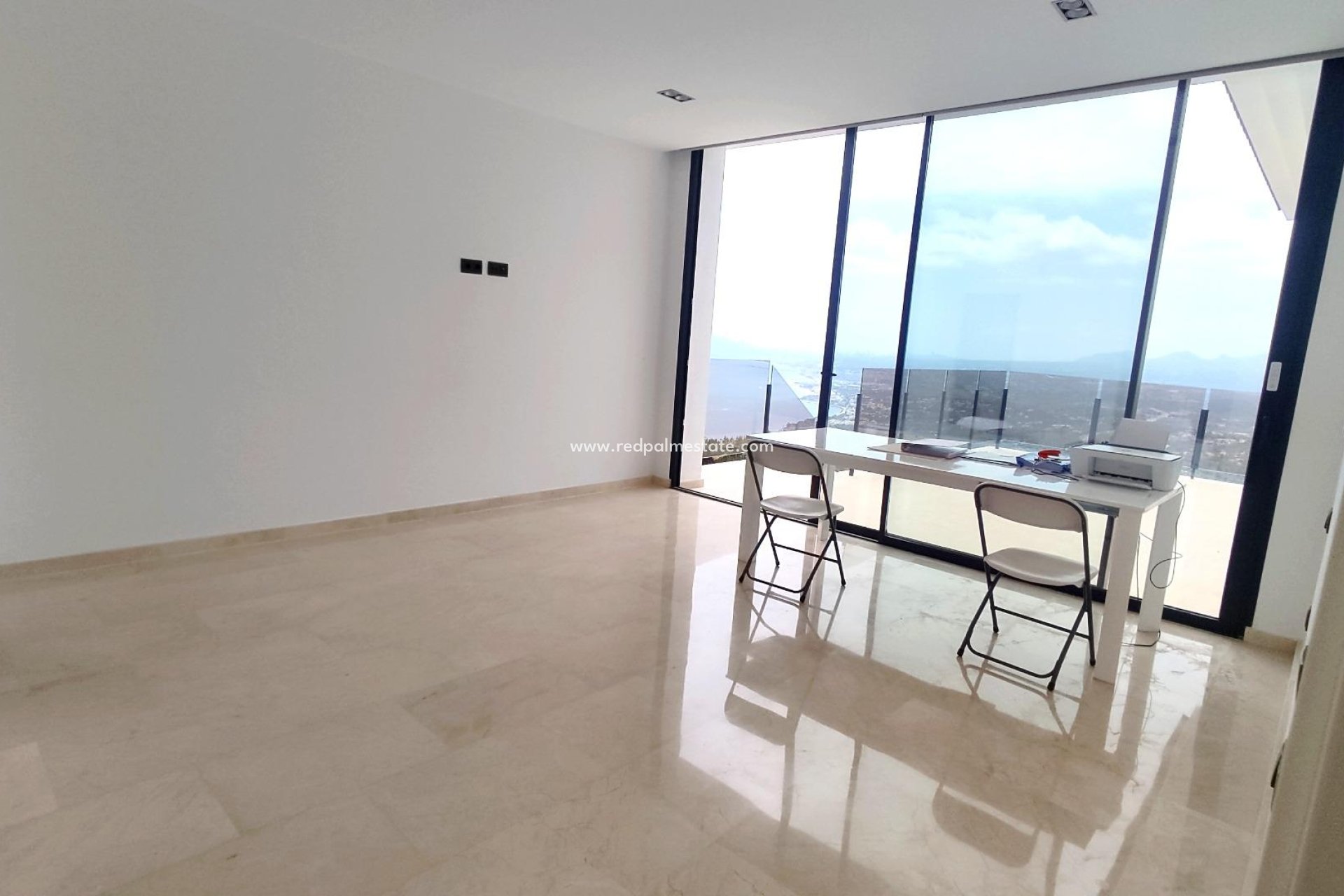 Reventa - Villa -
Altea