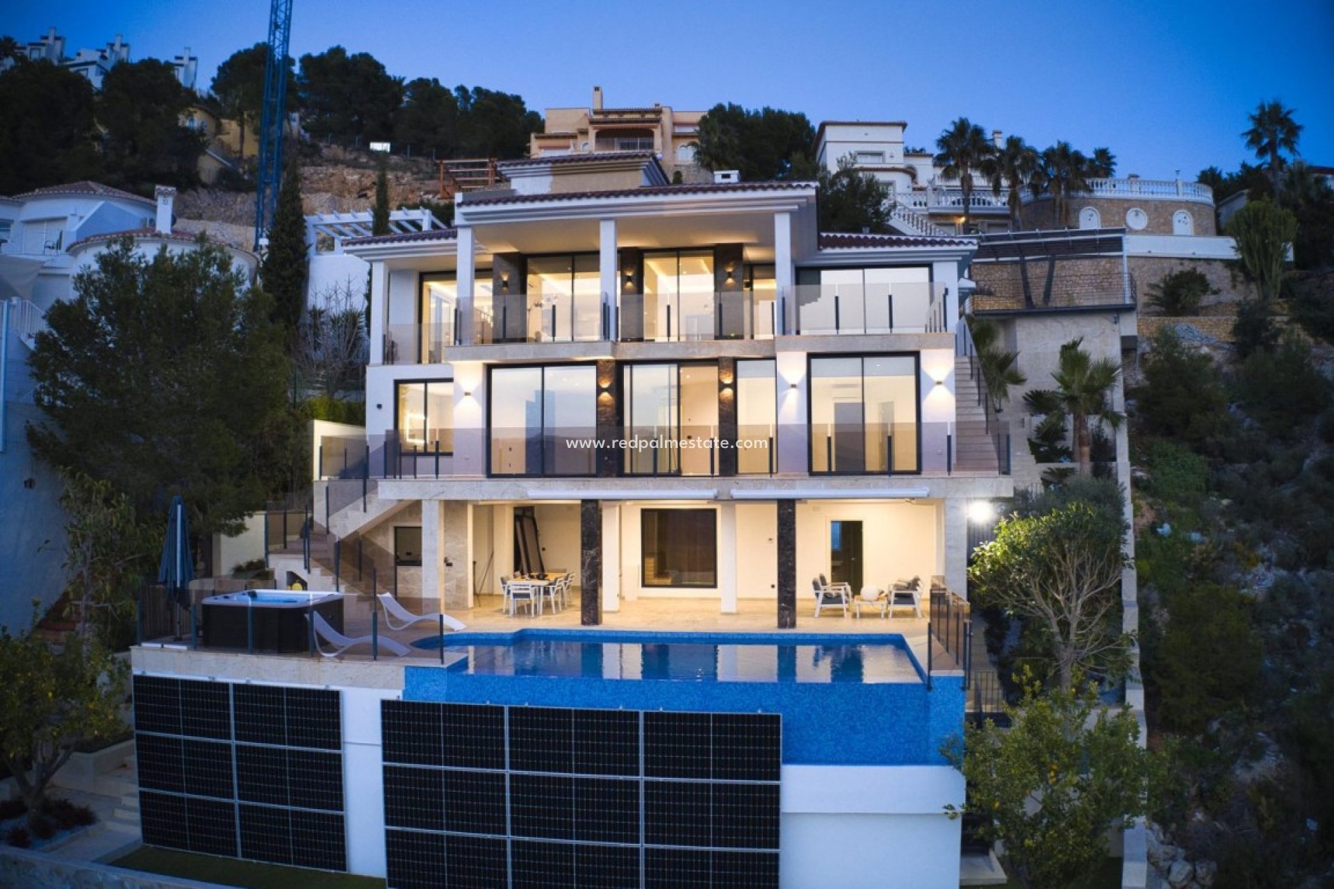 Reventa - Villa -
Altea