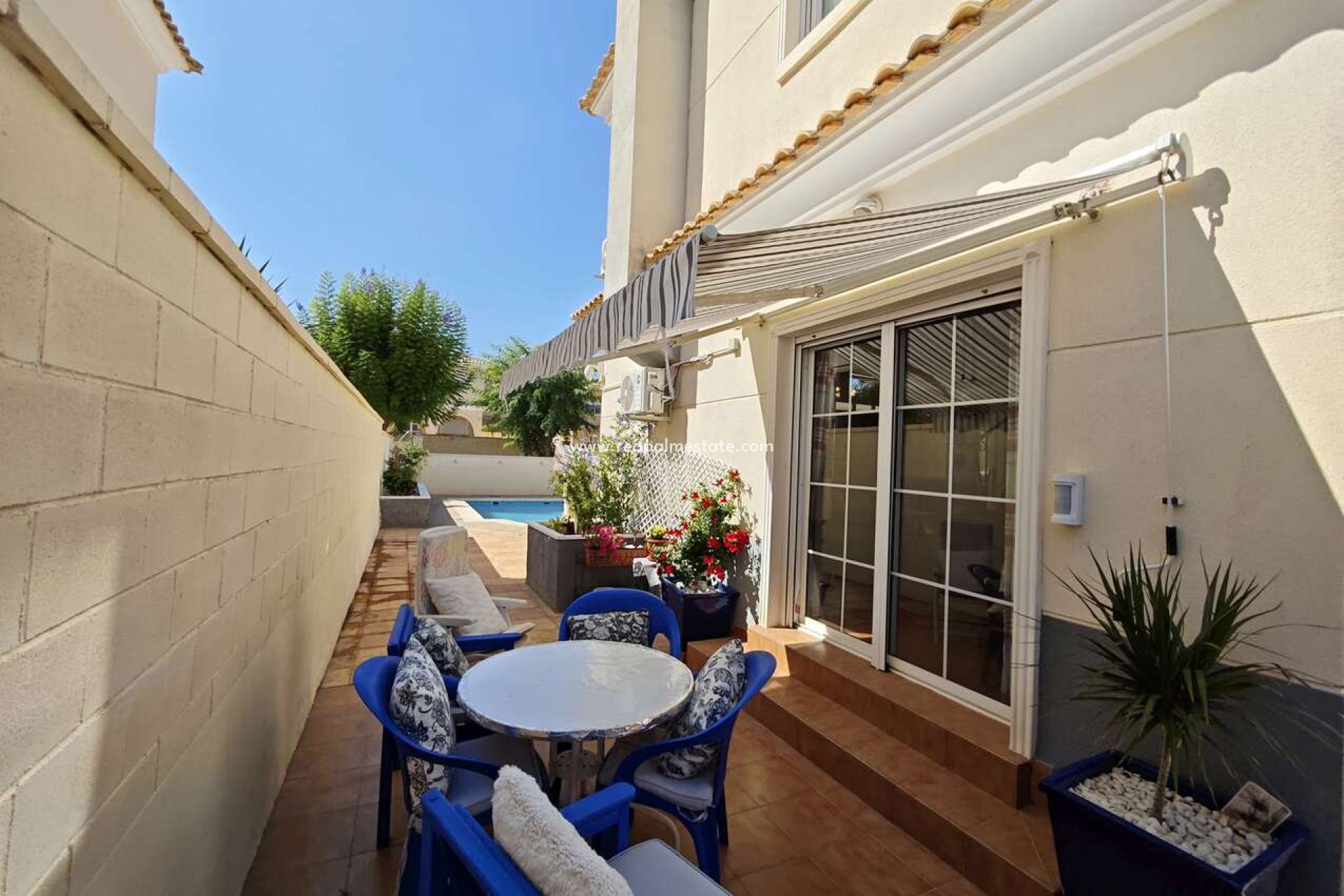 Reventa - Villa -
Aspe - Inland