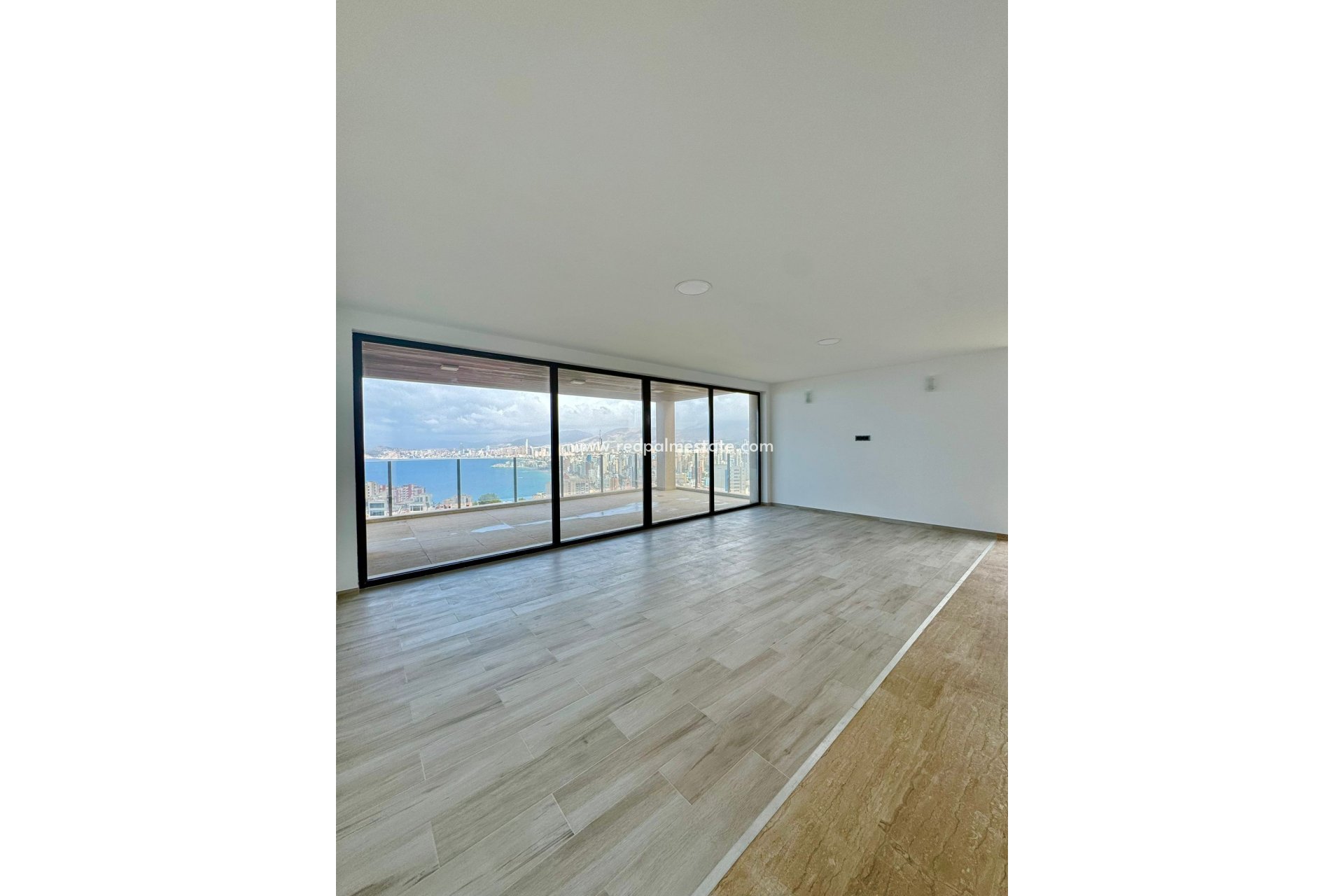 Reventa - Villa -
Benidorm - Costa Blanca