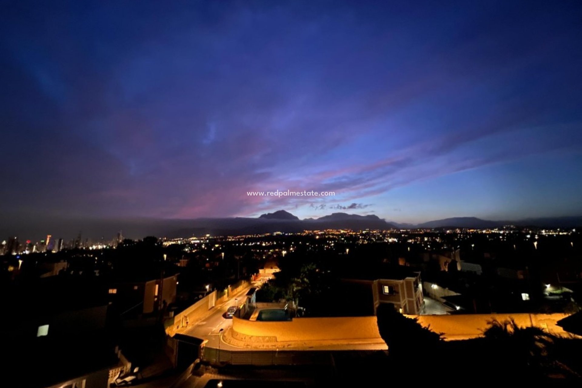 Reventa - Villa -
Benidorm - Costa Blanca