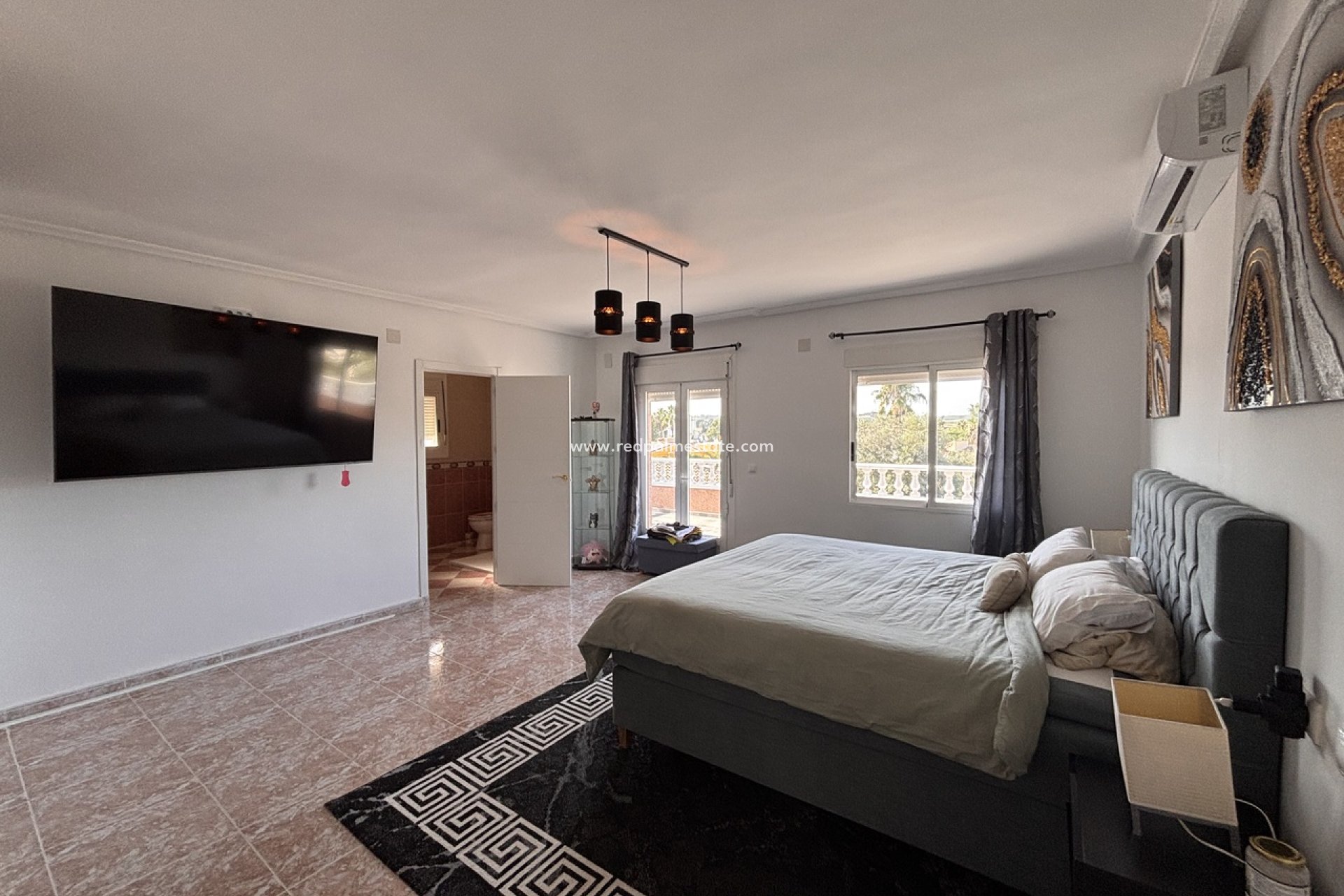 Reventa - Villa -
Benijofar - Costa Blanca