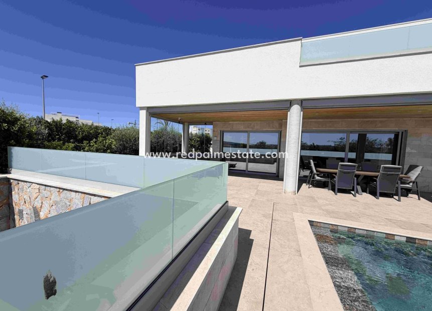 Reventa - Villa -
Benijofar