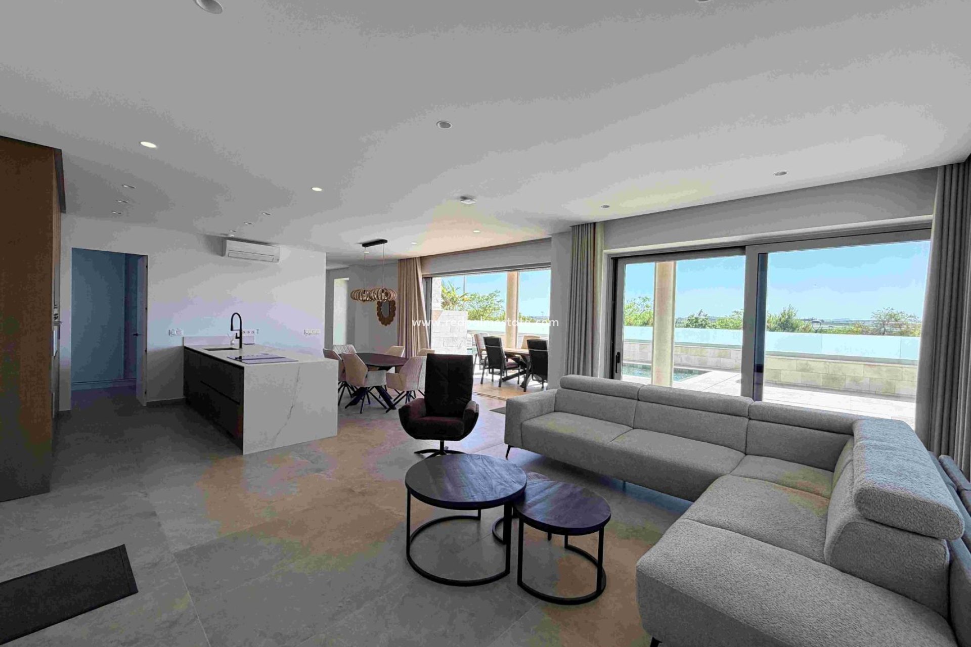 Reventa - Villa -
Benijofar