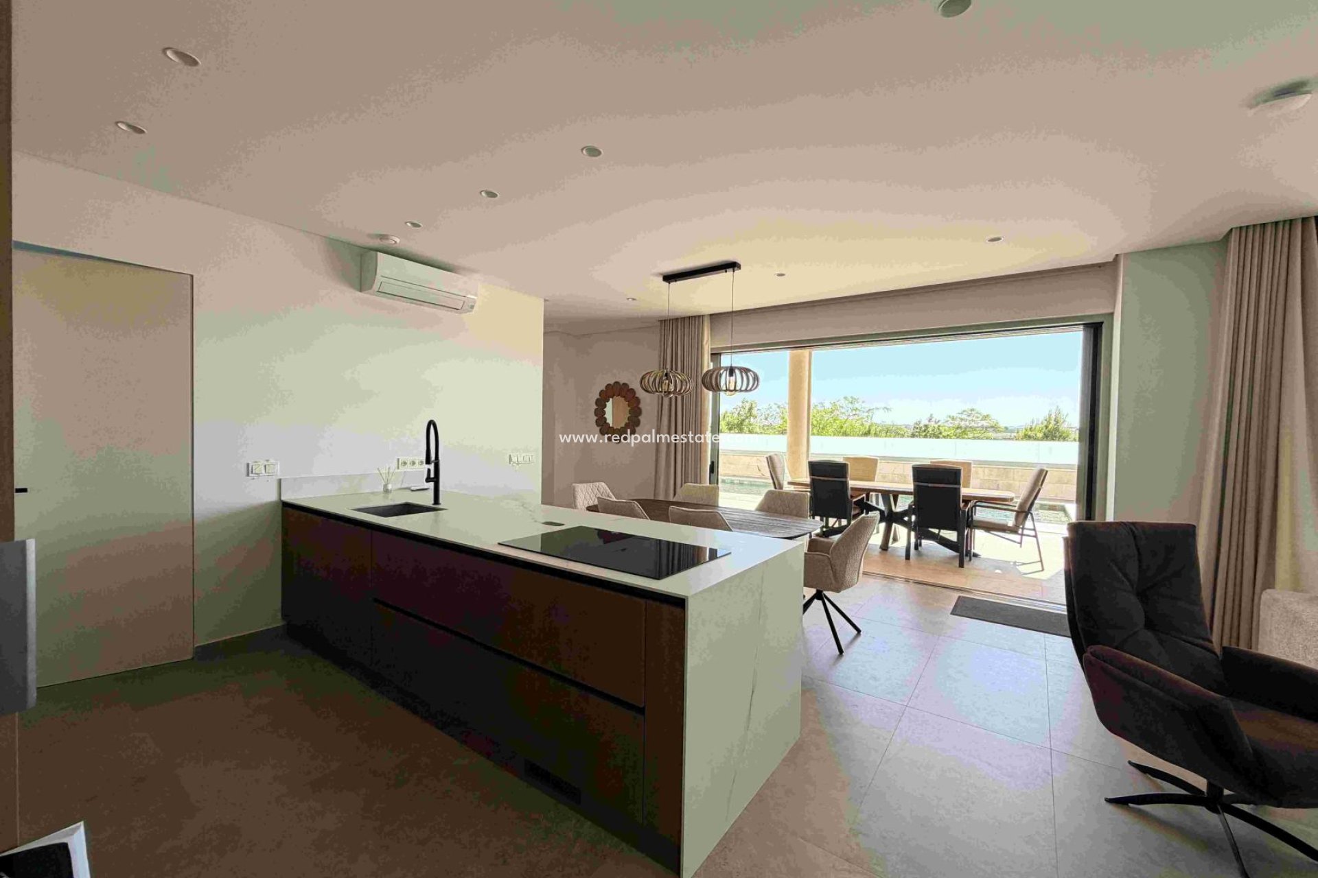 Reventa - Villa -
Benijofar