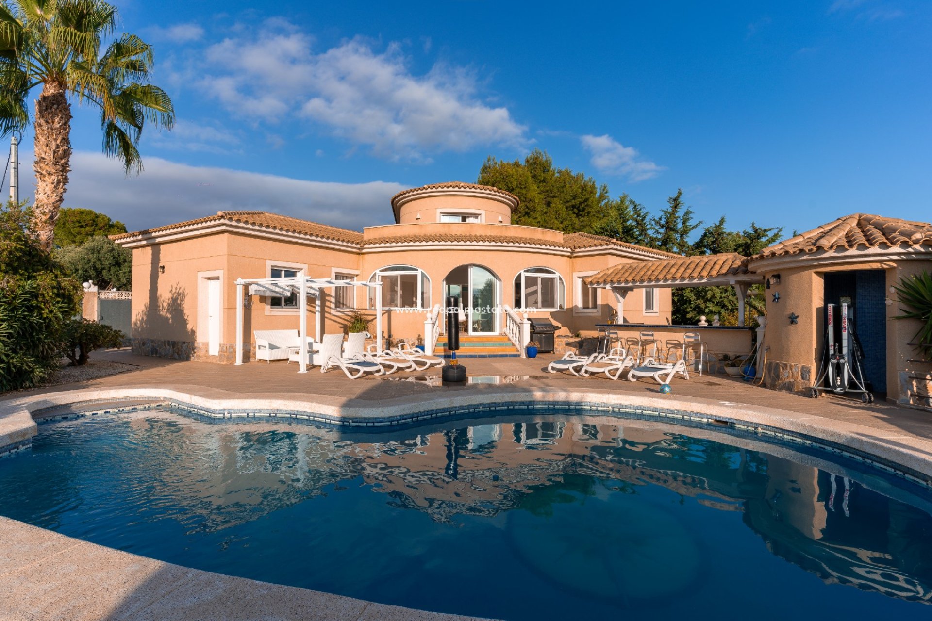 Reventa - Villa -
Busot - Costa Blanca