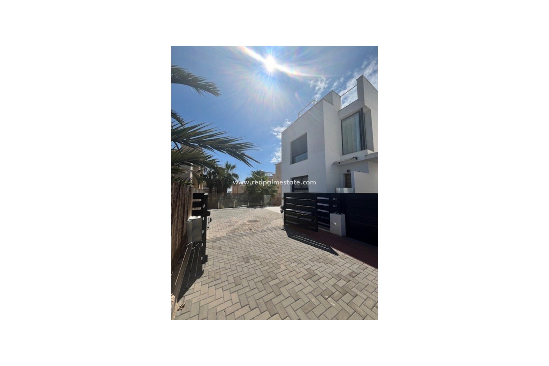 Reventa - Villa -
Cabo Roig - Costa Blanca