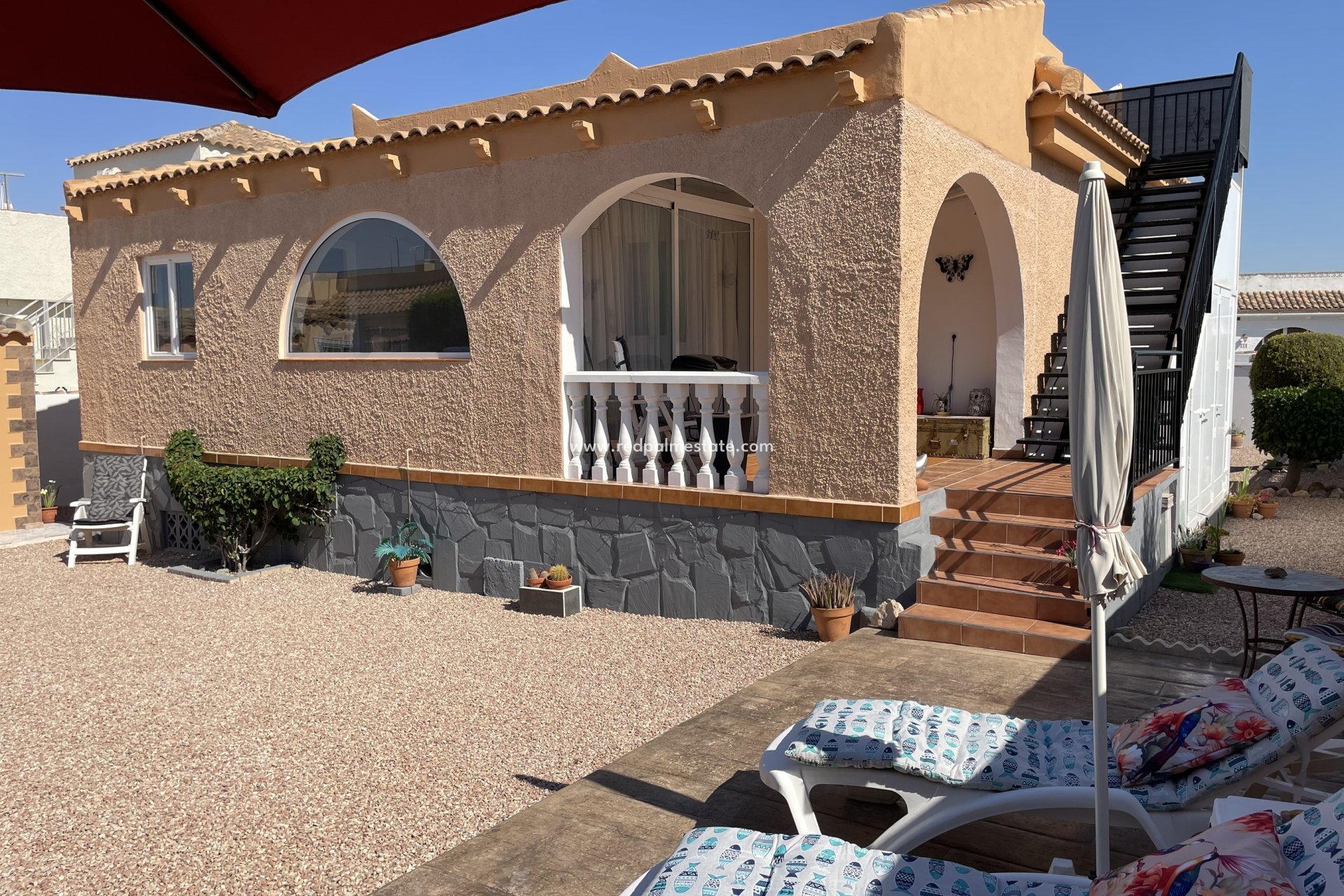 Reventa - Villa -
Camposol - Inland
