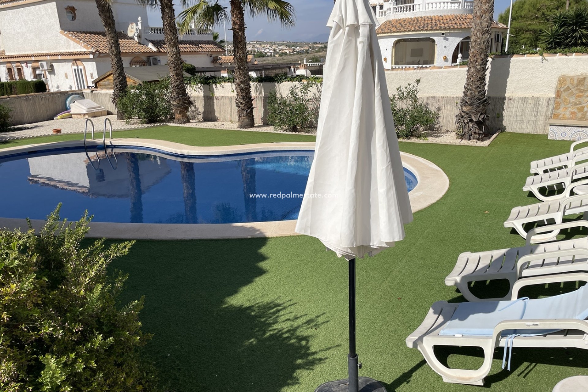 Reventa - Villa -
Camposol - Inland