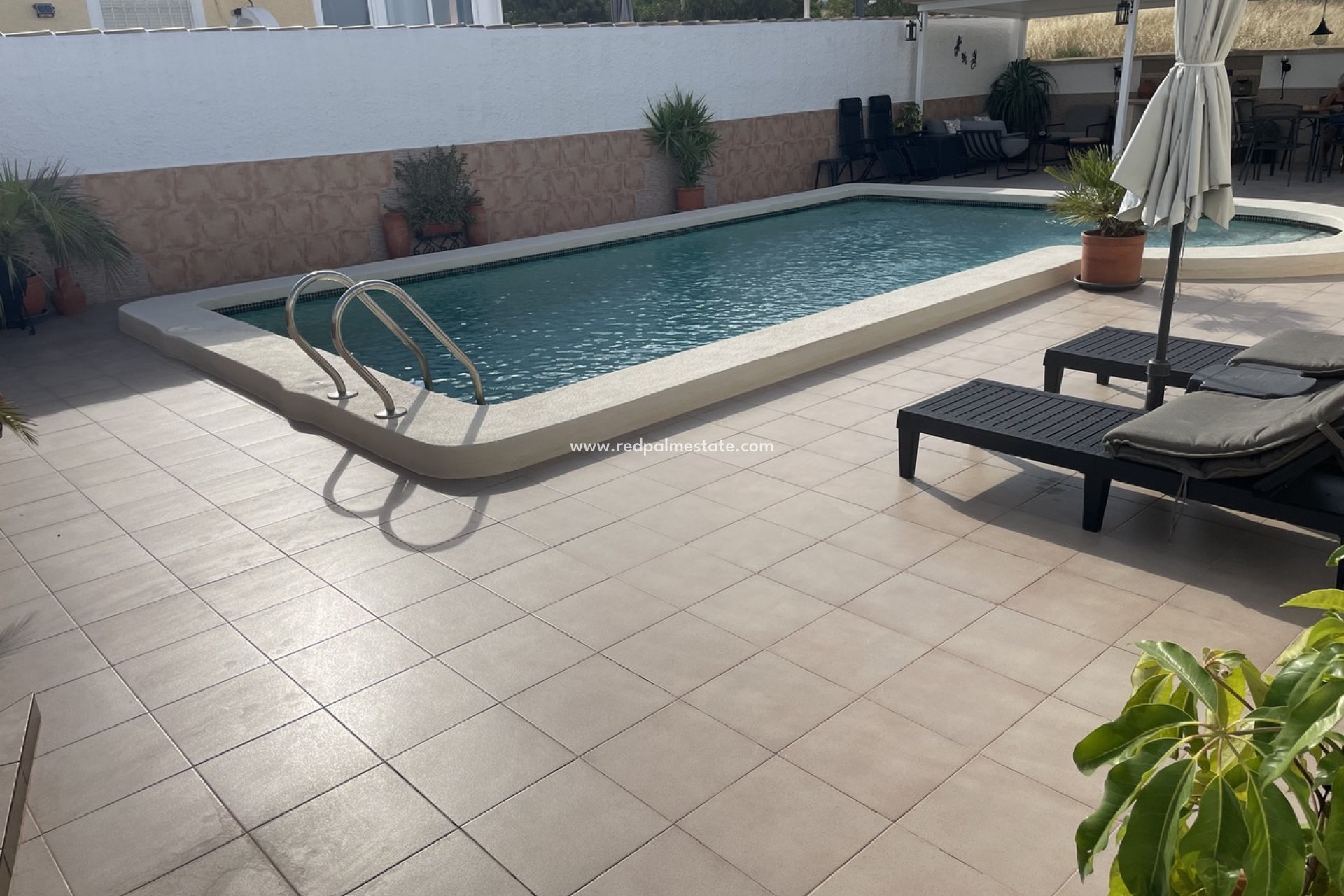 Reventa - Villa -
Camposol - Inland
